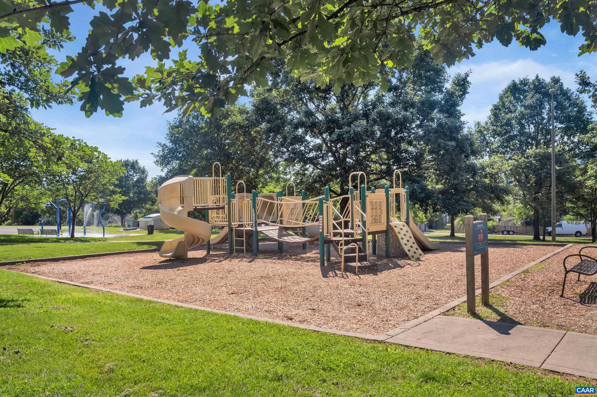 BELMONT - Residential