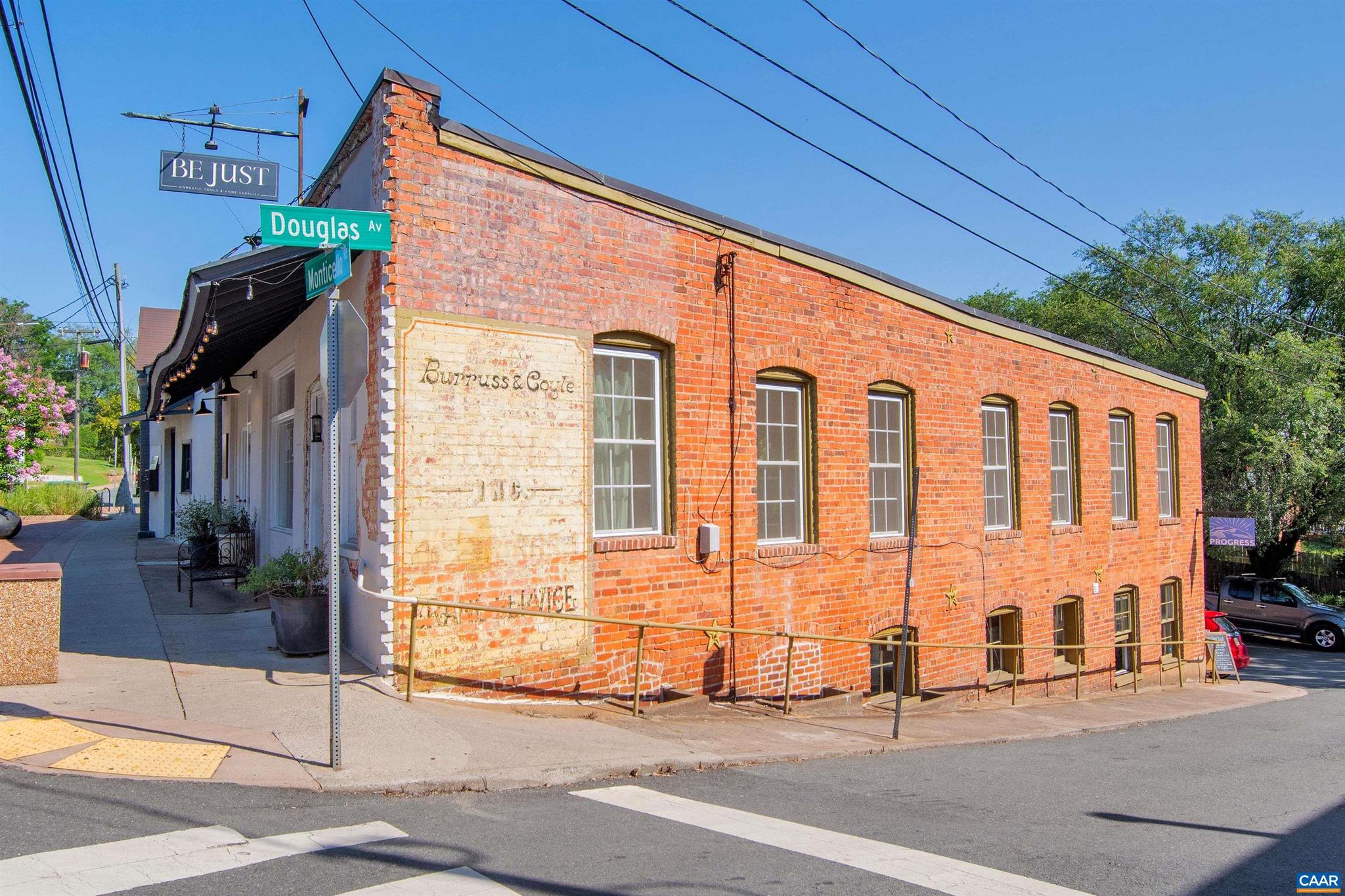 BELMONT - Residential