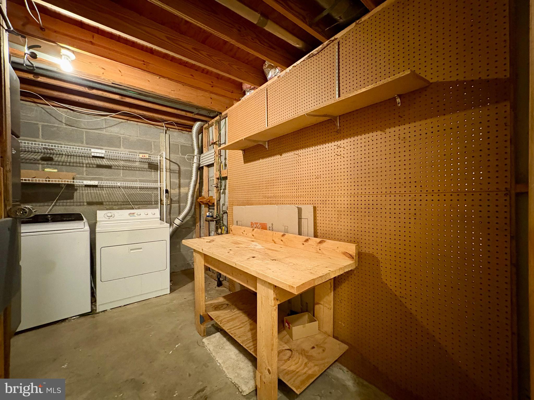 NEWINGTON FOREST - Residential Lease