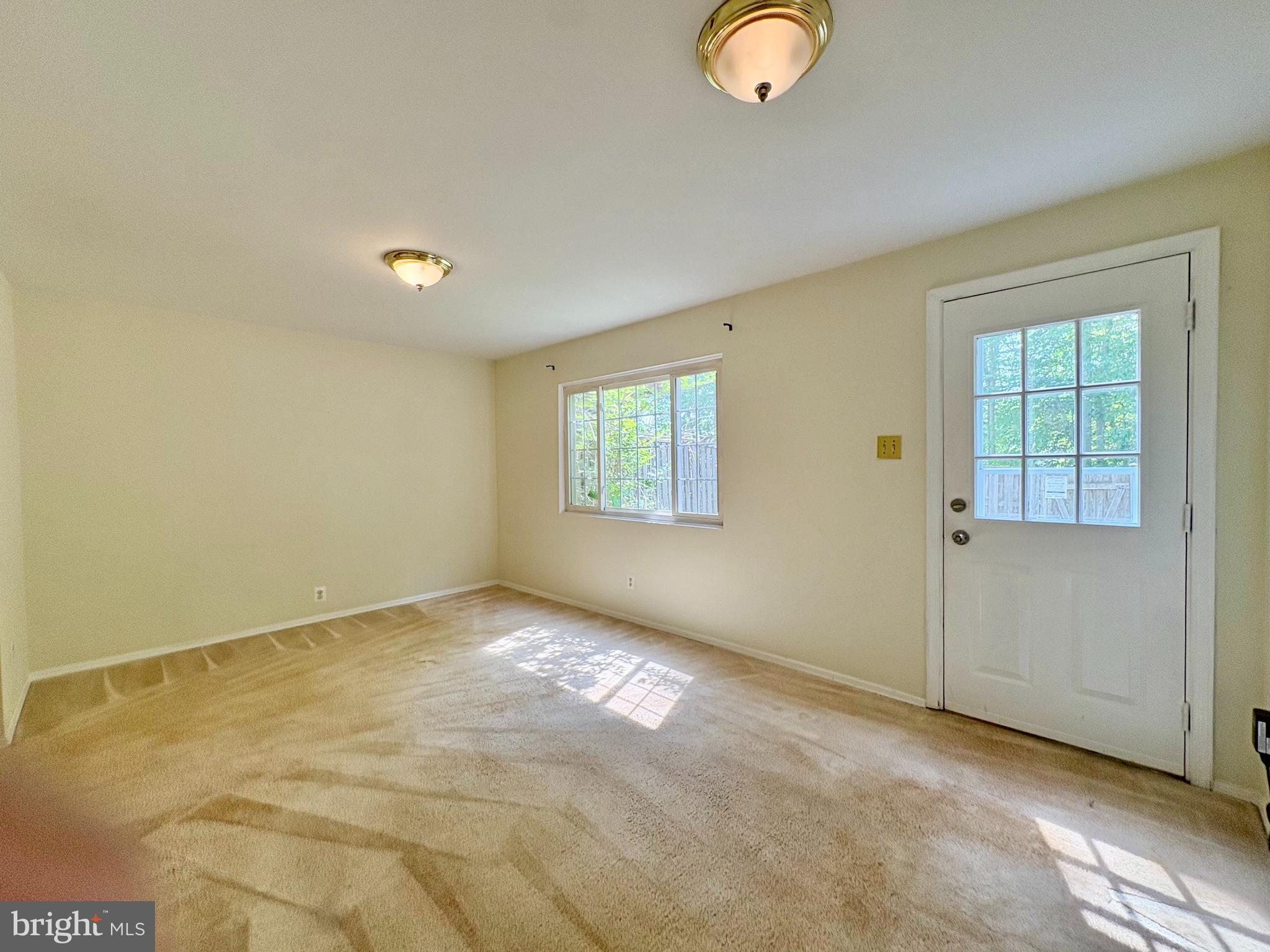 NEWINGTON FOREST - Residential Lease