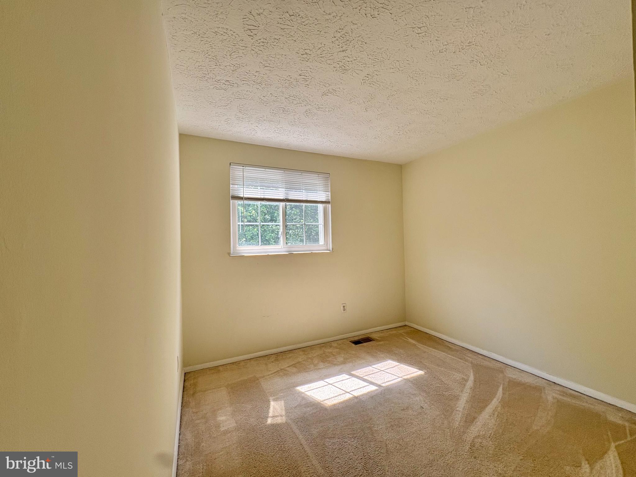 NEWINGTON FOREST - Residential Lease