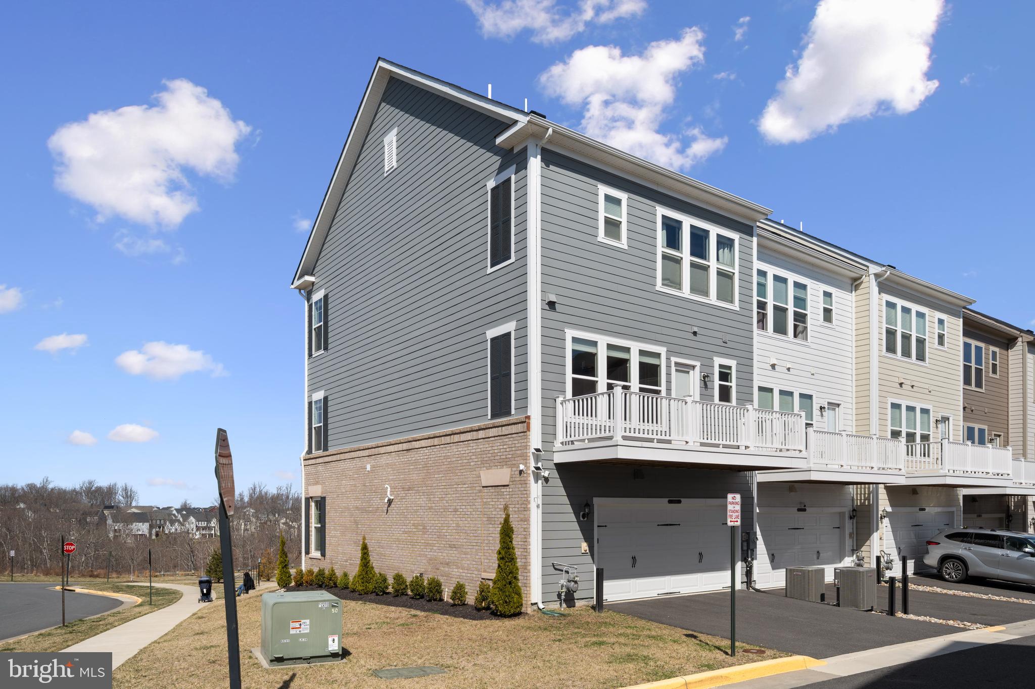 POTOMAC SHORES - Residential