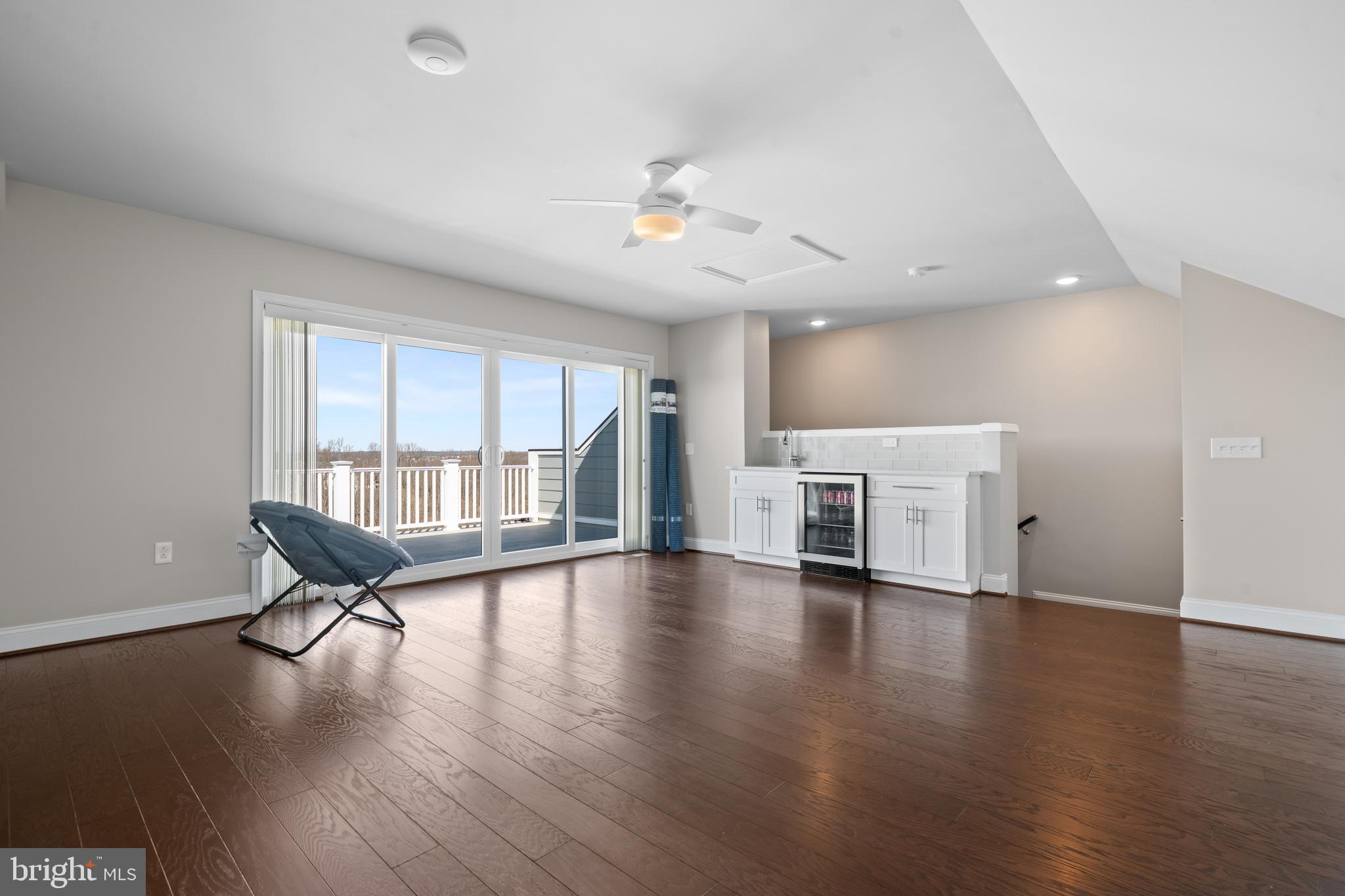 POTOMAC SHORES - Residential