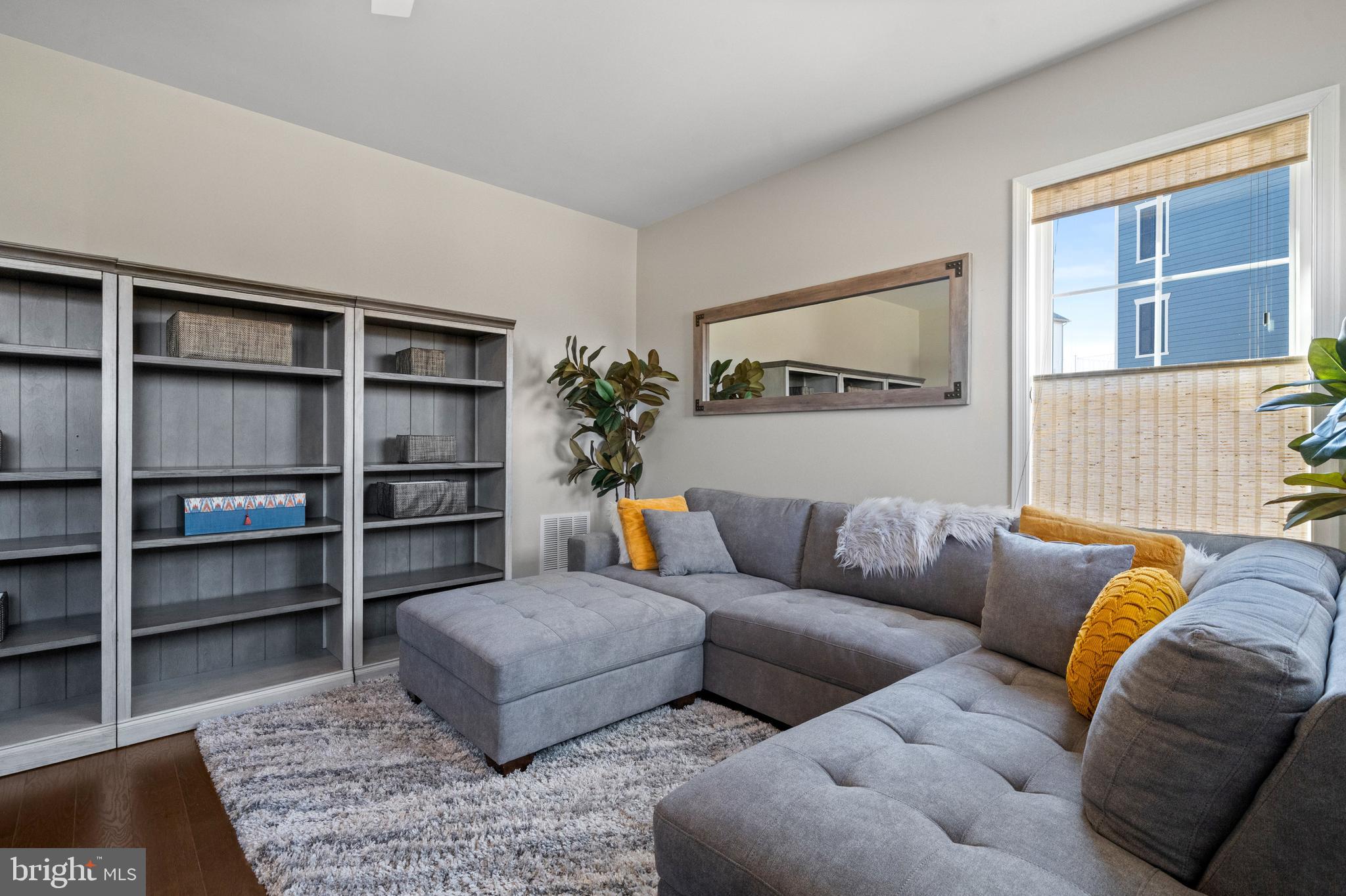 POTOMAC SHORES - Residential