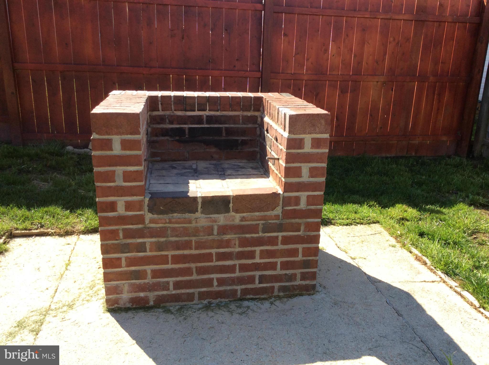 EDGE MEAD - Residential