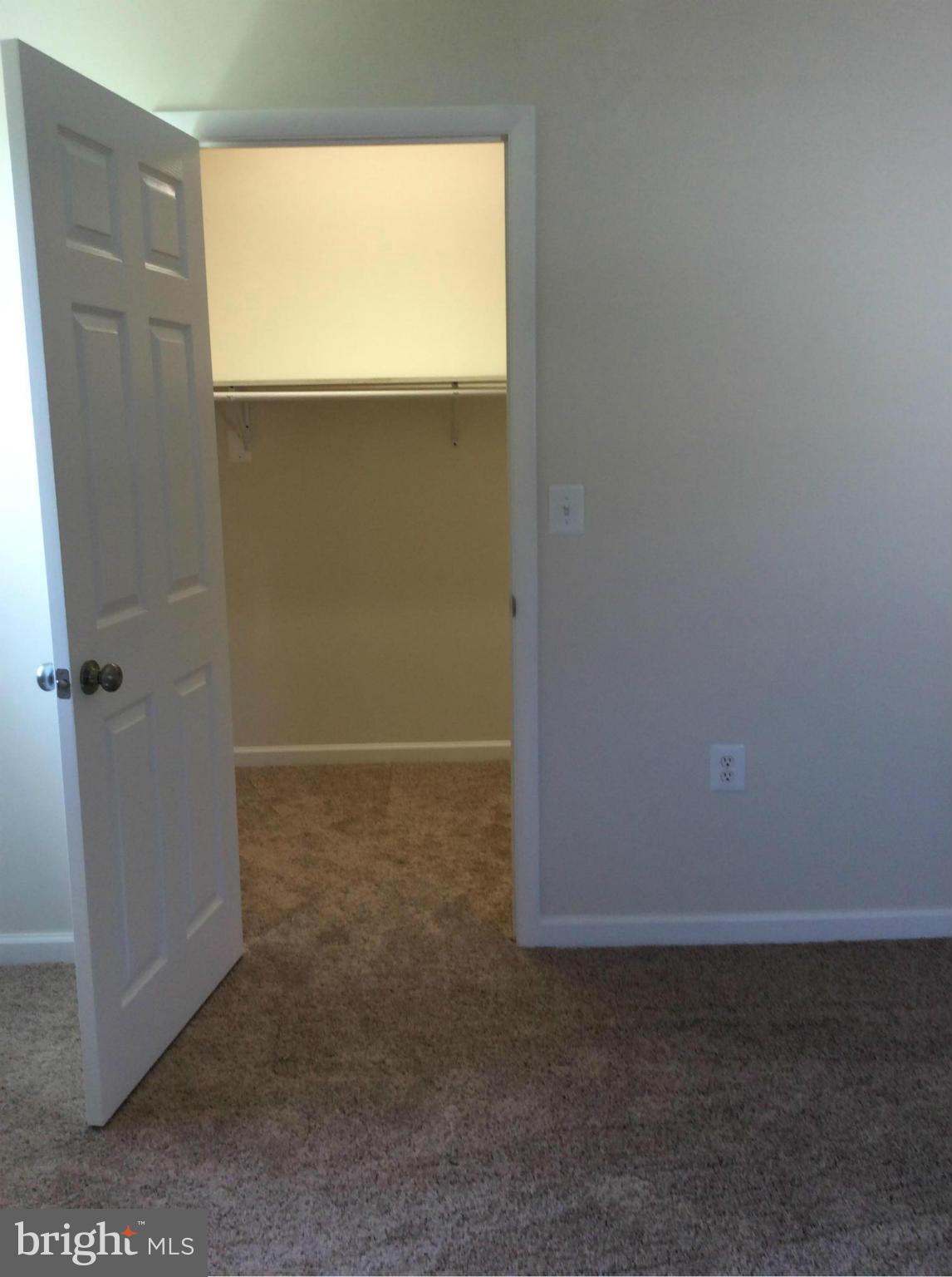 EDGE MEAD - Residential