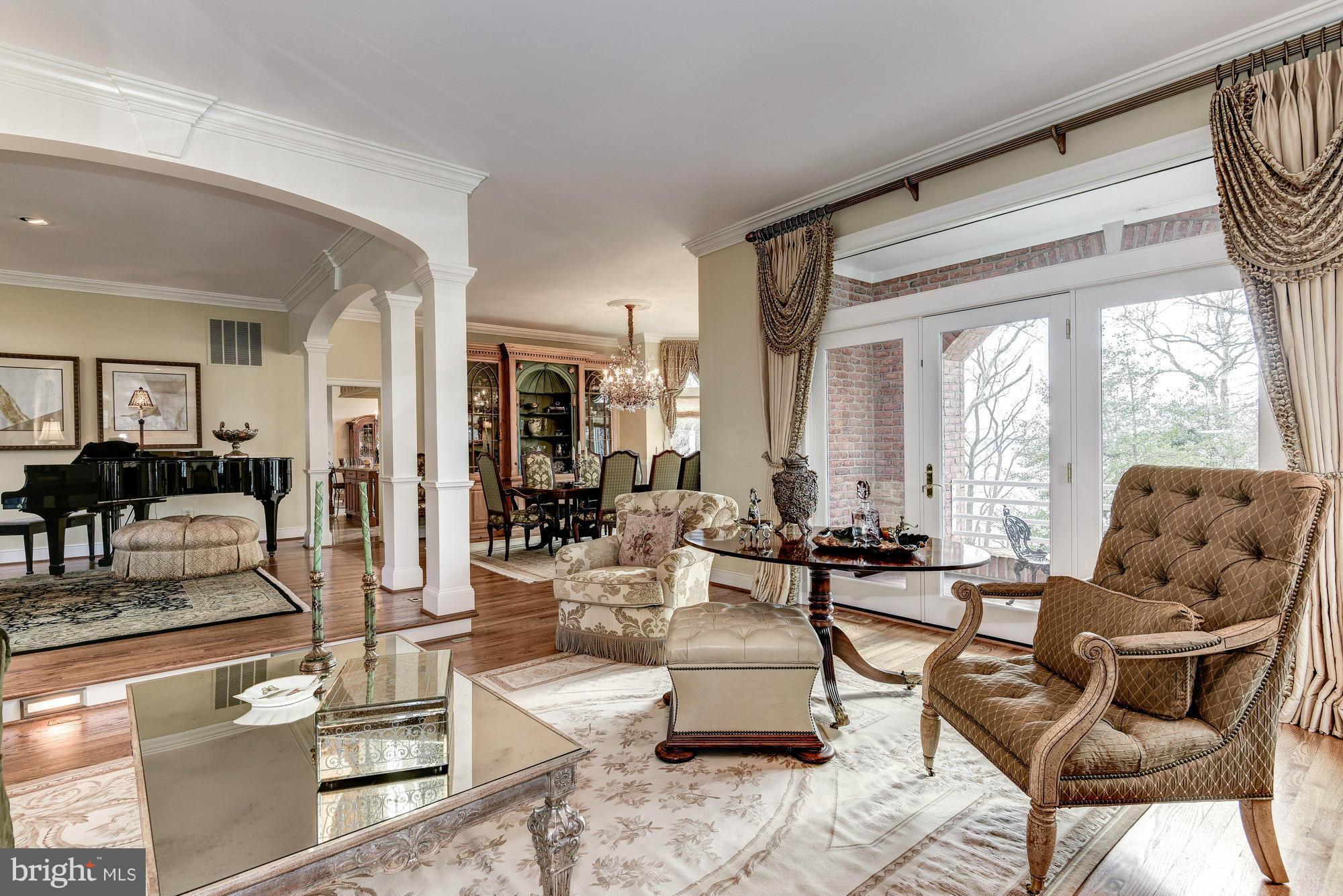 THE DOWNS - Residential