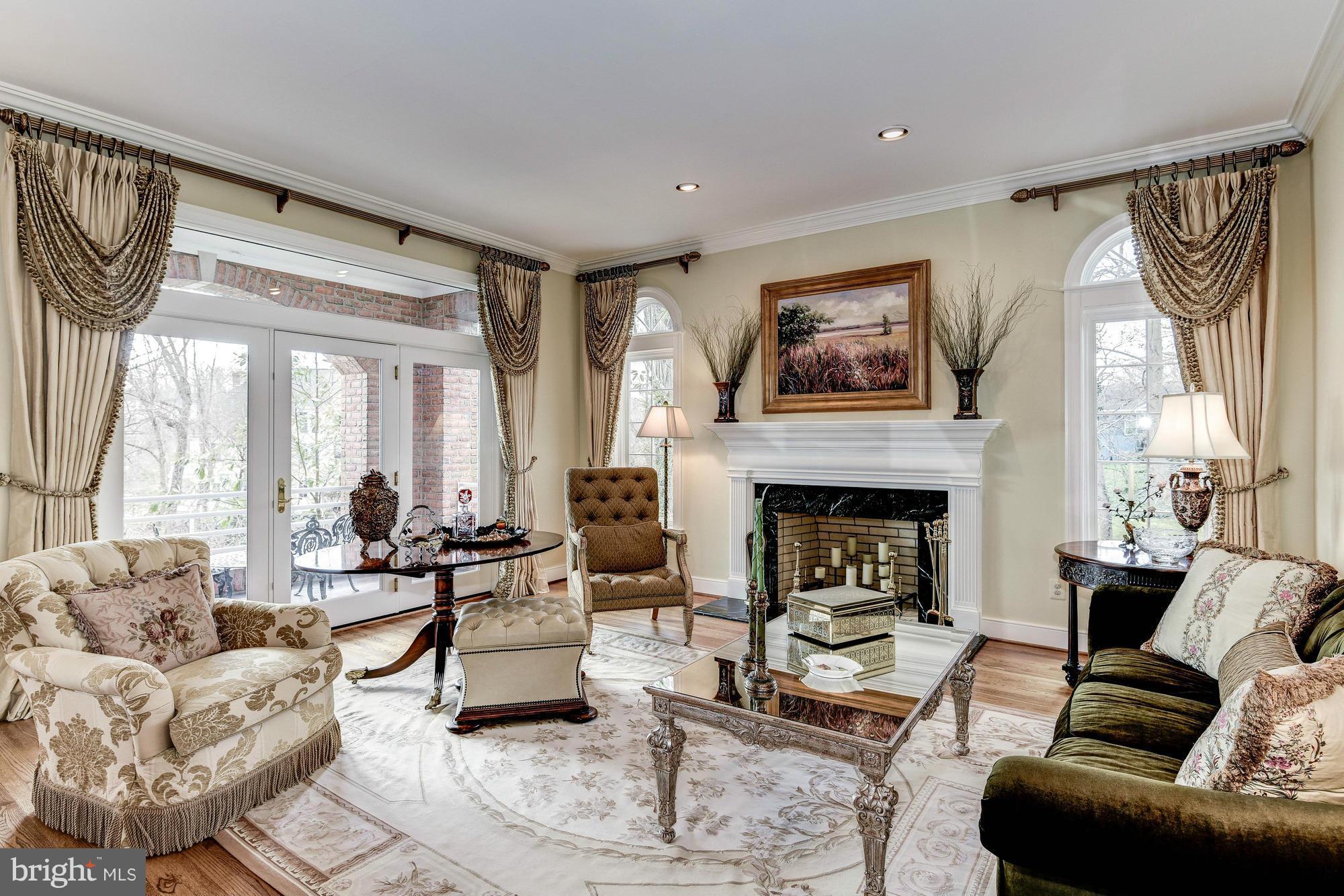 THE DOWNS - Residential