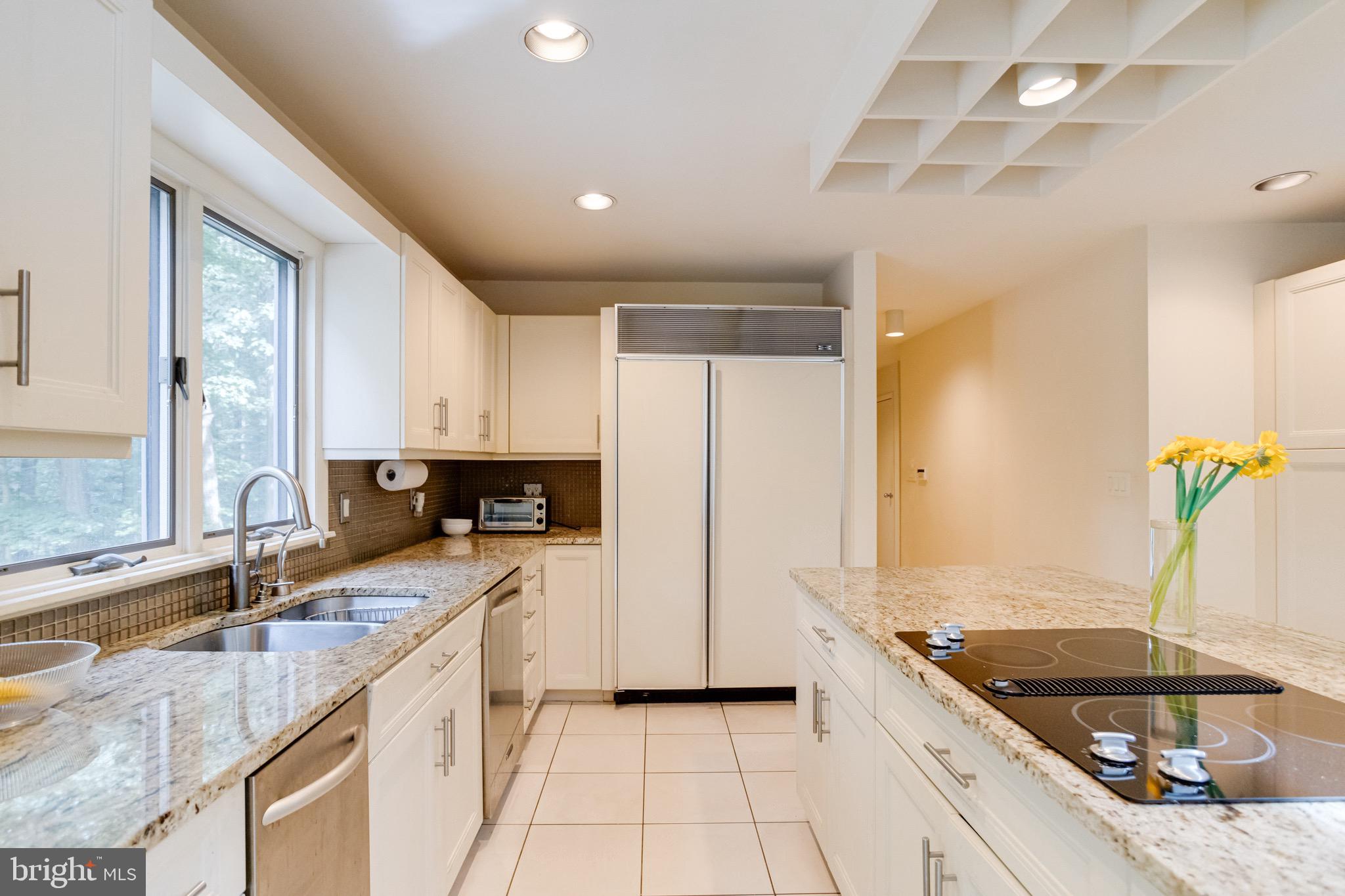 VELVET RIDGE - Residential