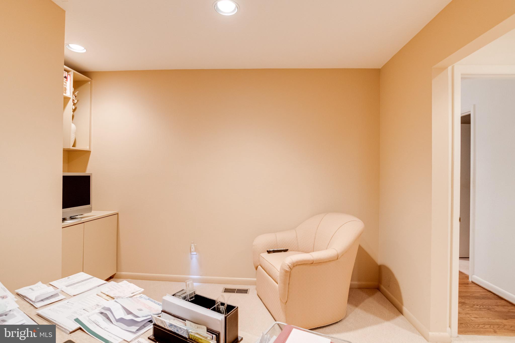 VELVET RIDGE - Residential