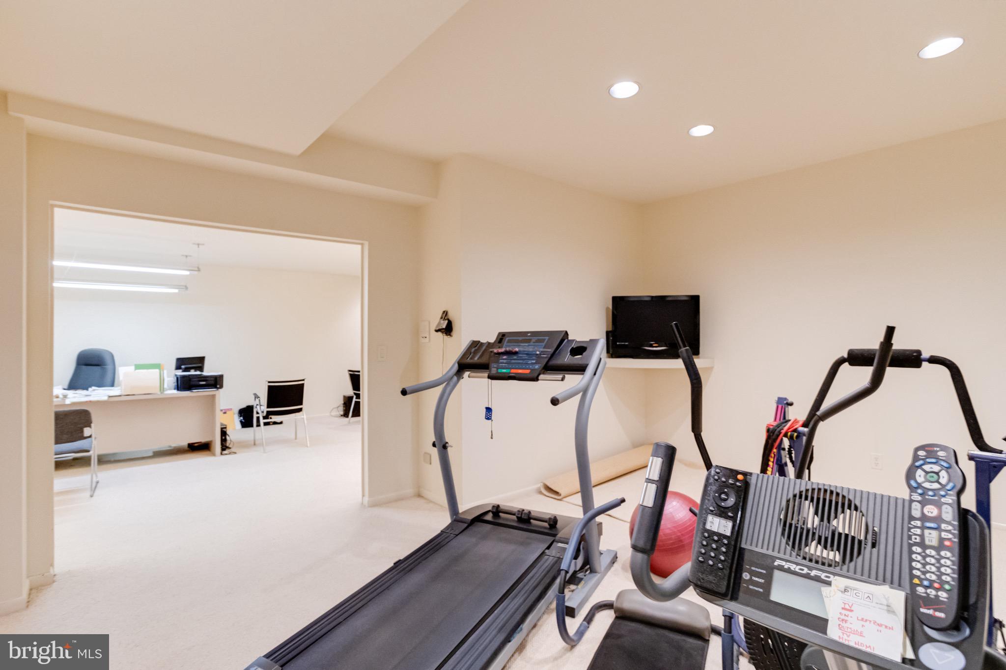 VELVET RIDGE - Residential