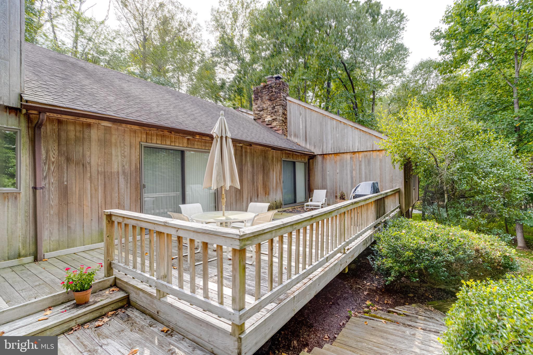 VELVET RIDGE - Residential