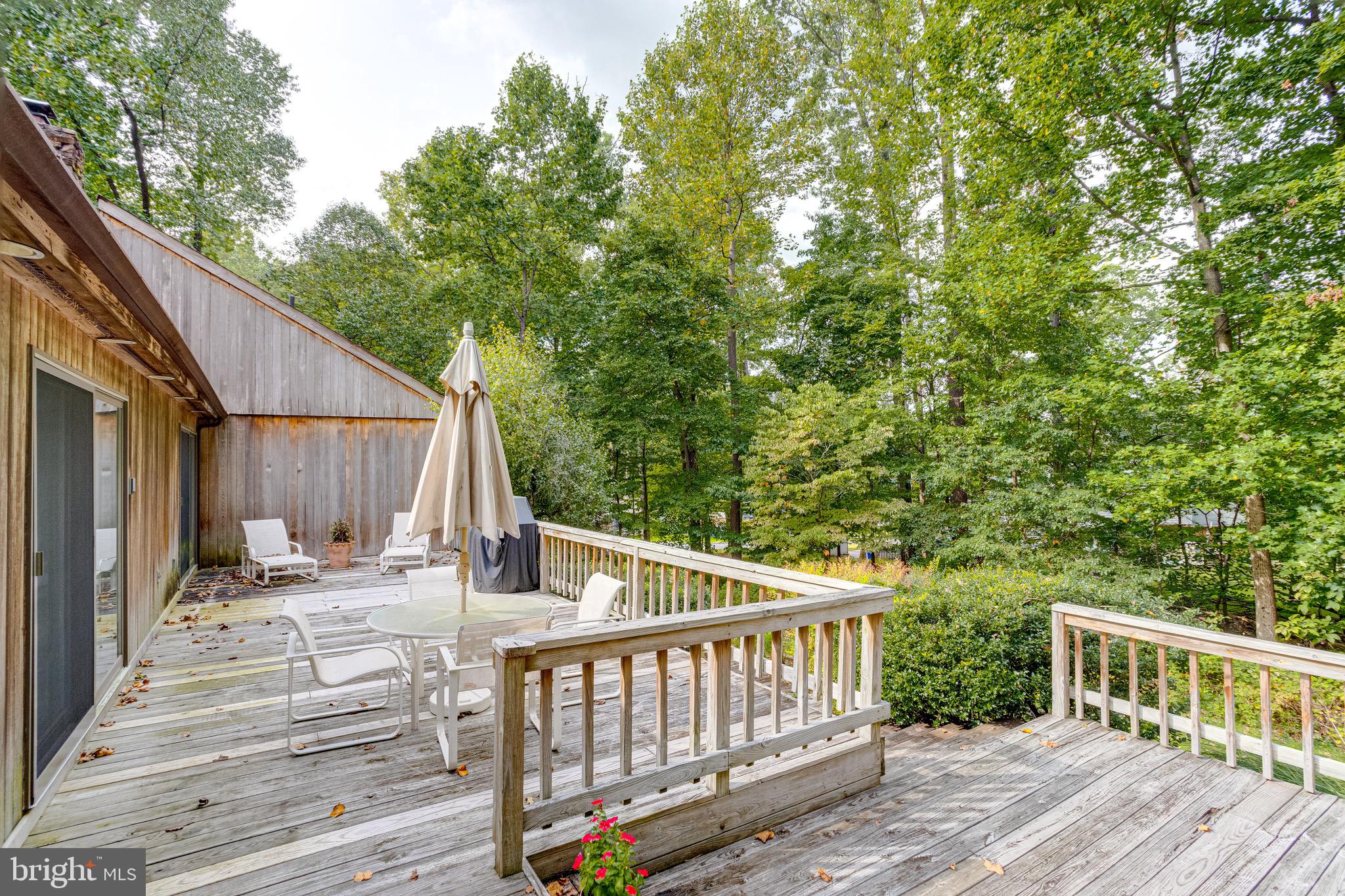 VELVET RIDGE - Residential