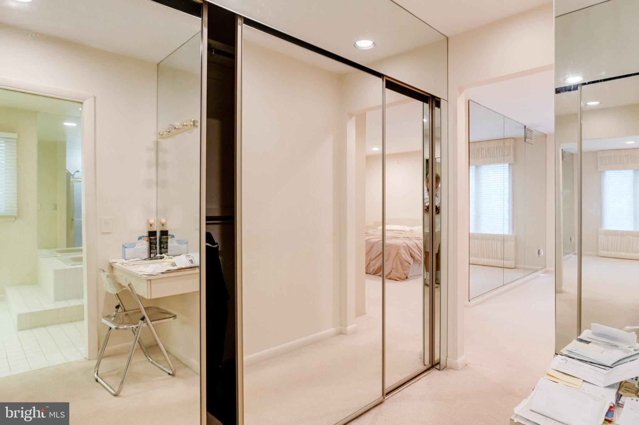 VELVET RIDGE - Residential