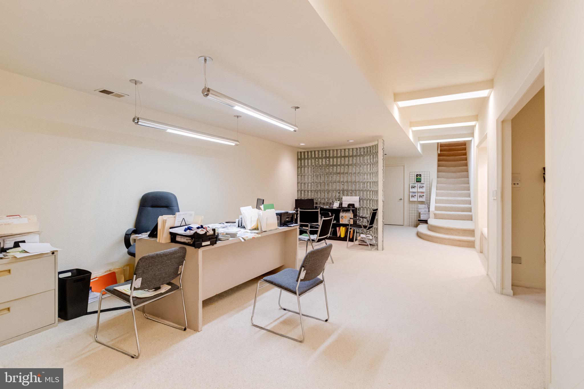 VELVET RIDGE - Residential