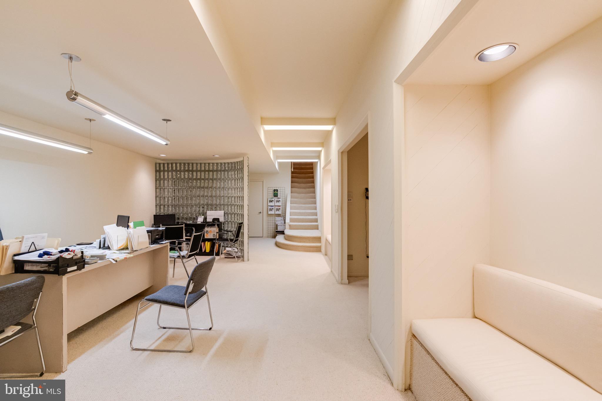 VELVET RIDGE - Residential