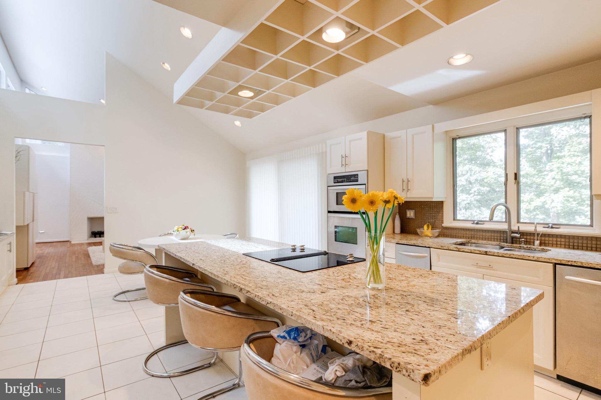 VELVET RIDGE - Residential