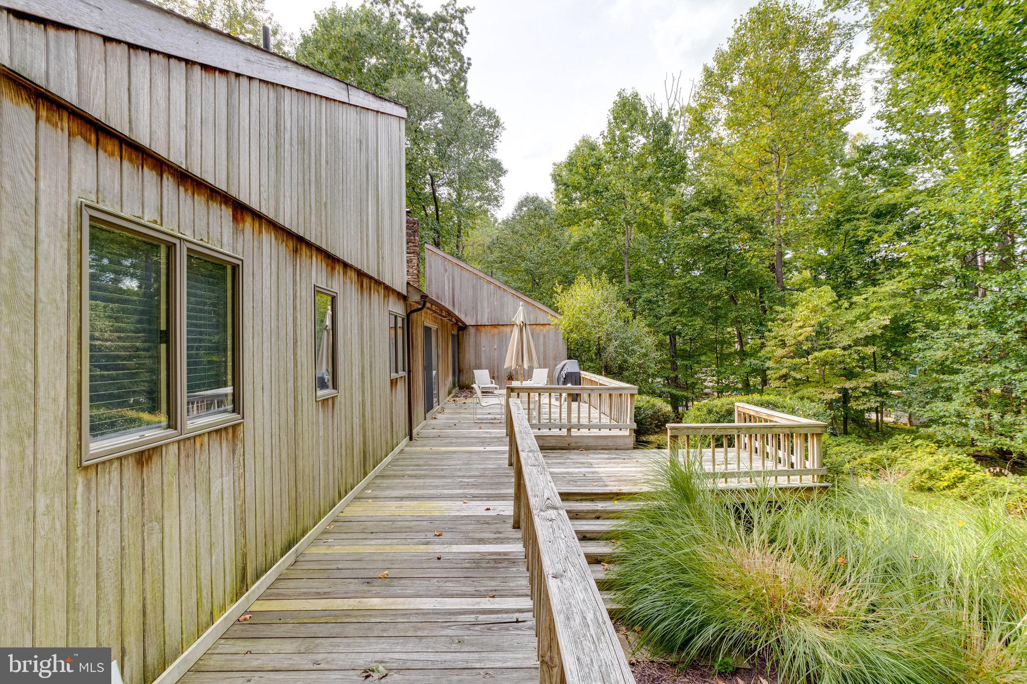 VELVET RIDGE - Residential