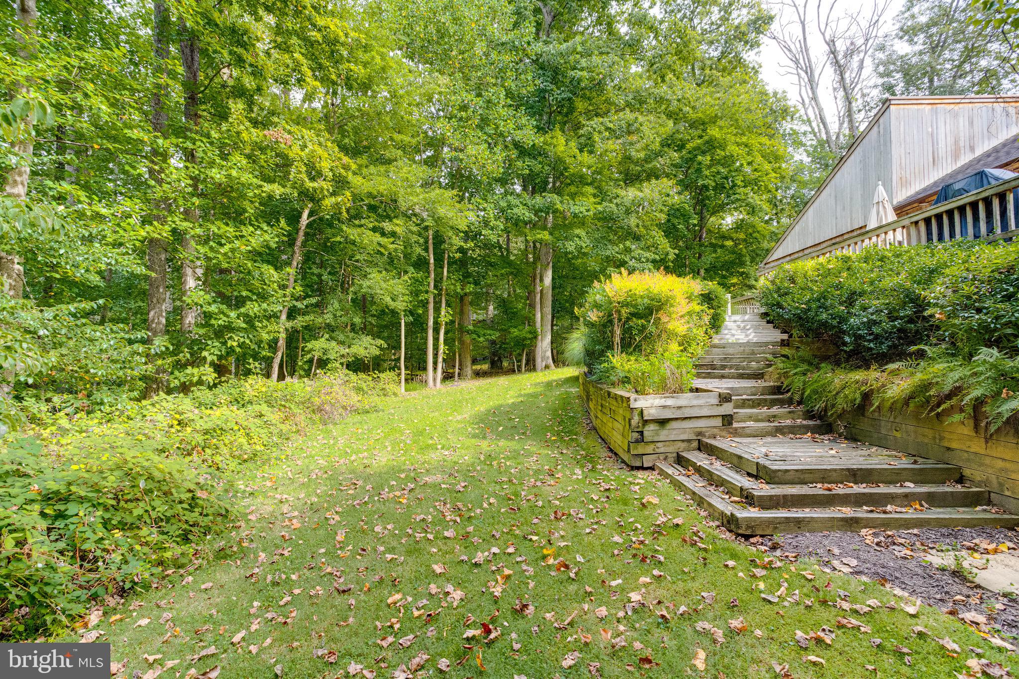 VELVET RIDGE - Residential