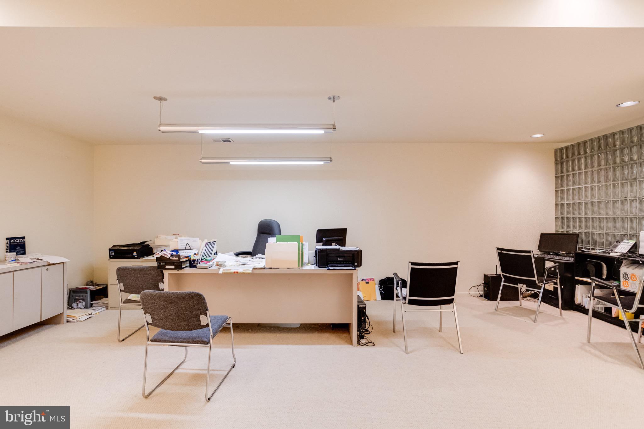 VELVET RIDGE - Residential