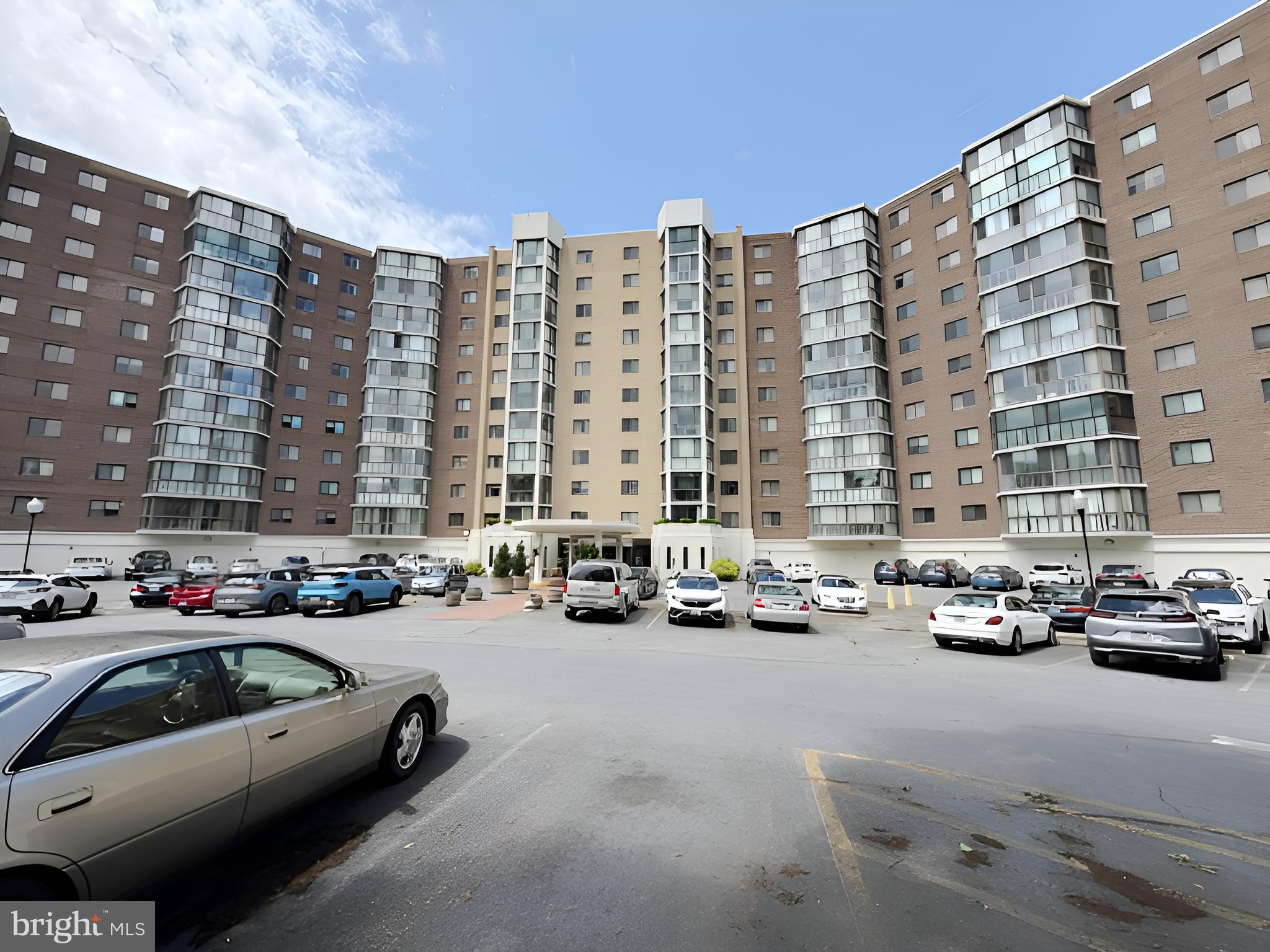 GREENS AT LEISURE WORLD - Residential