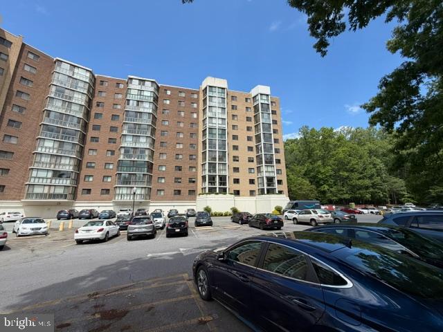 GREENS AT LEISURE WORLD - Residential