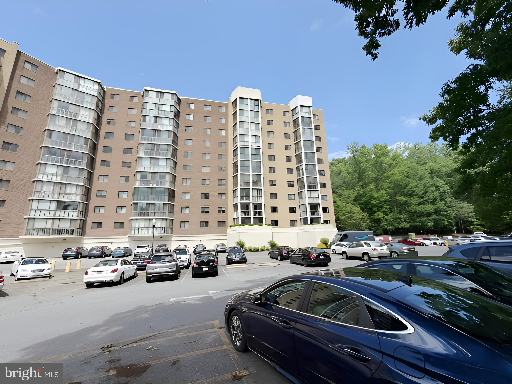 GREENS AT LEISURE WORLD - Residential