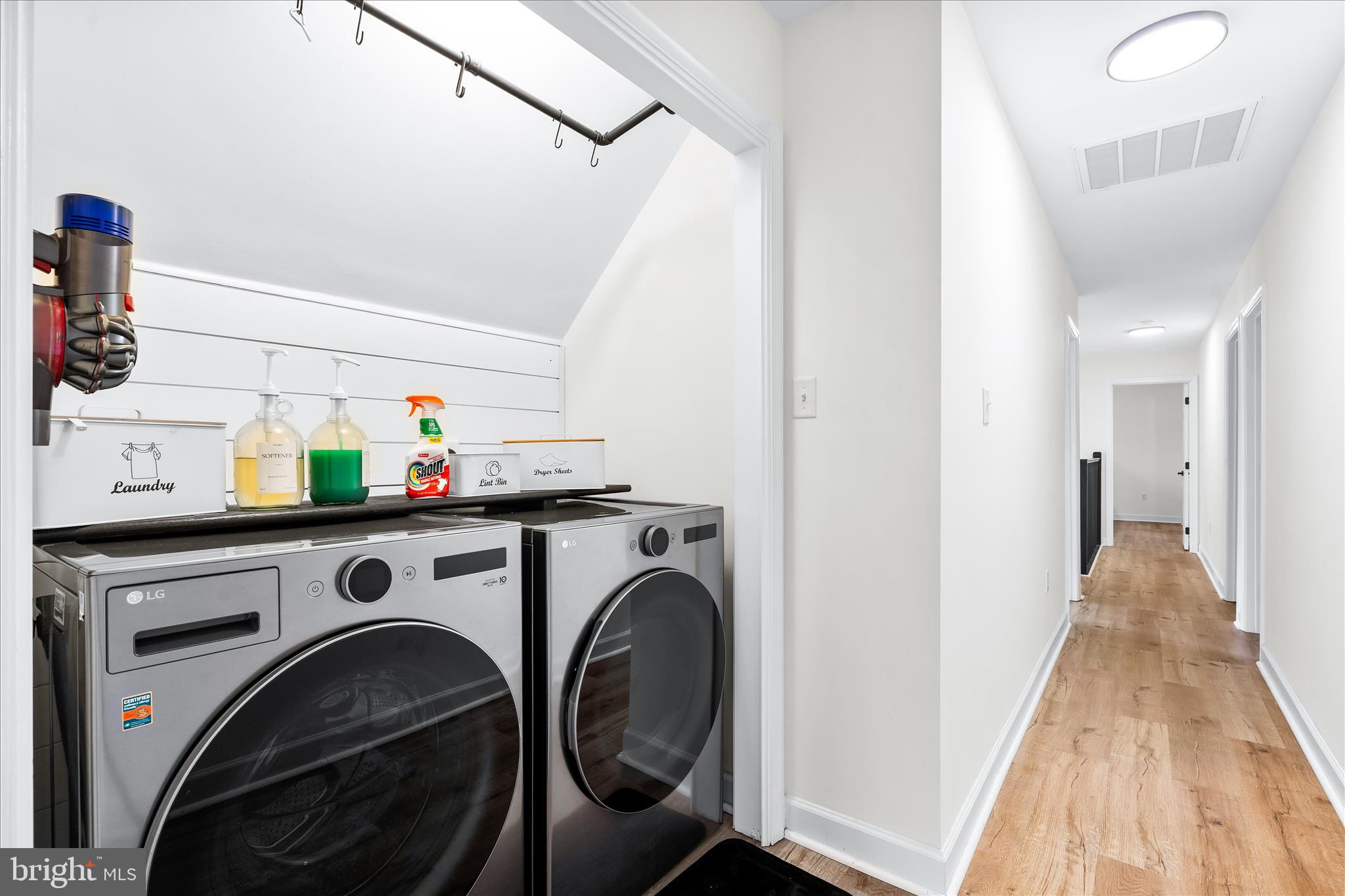 WOODBRIDGE - Residential