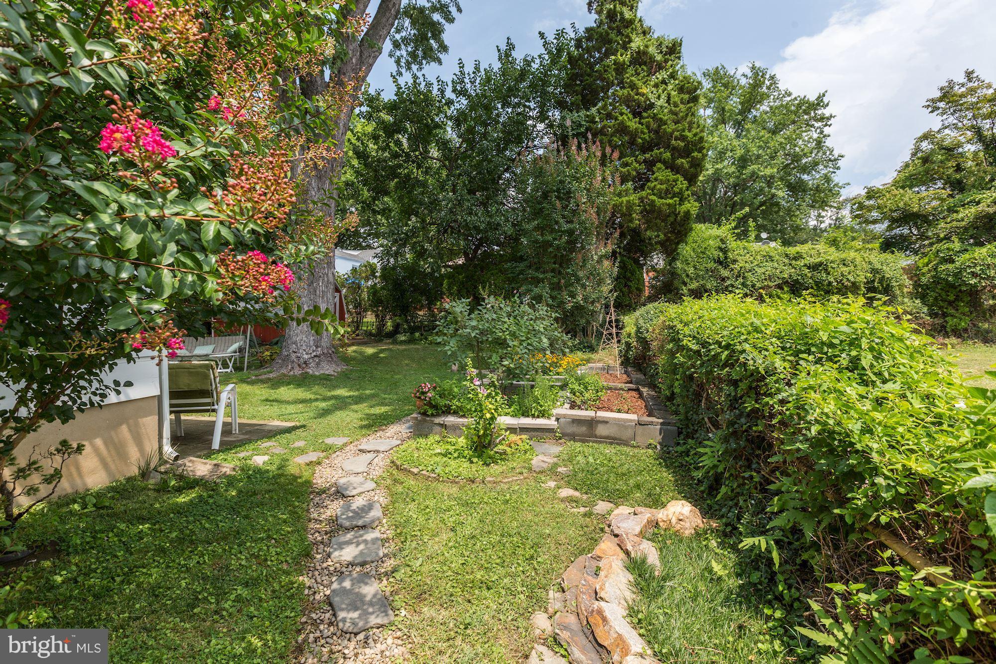 GLENMONT HILLS - Residential