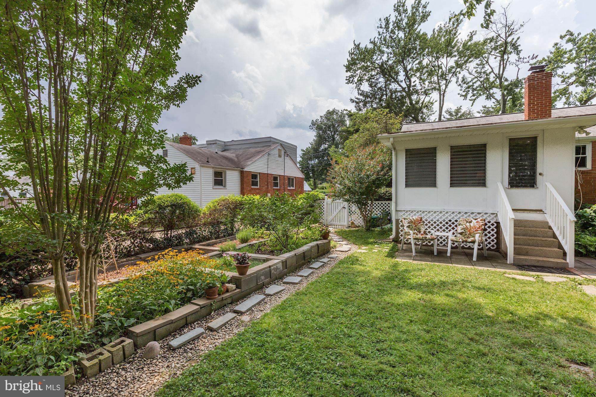 GLENMONT HILLS - Residential