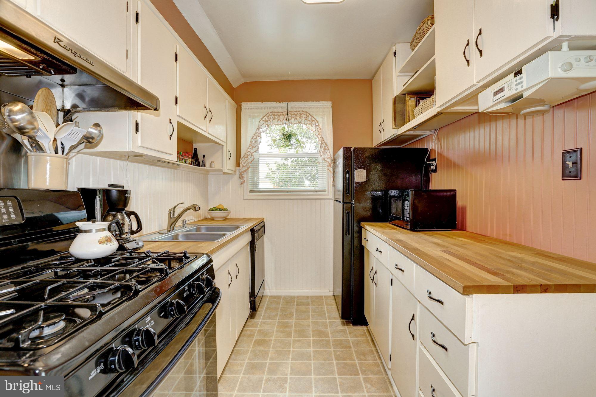 GLENMONT HILLS - Residential