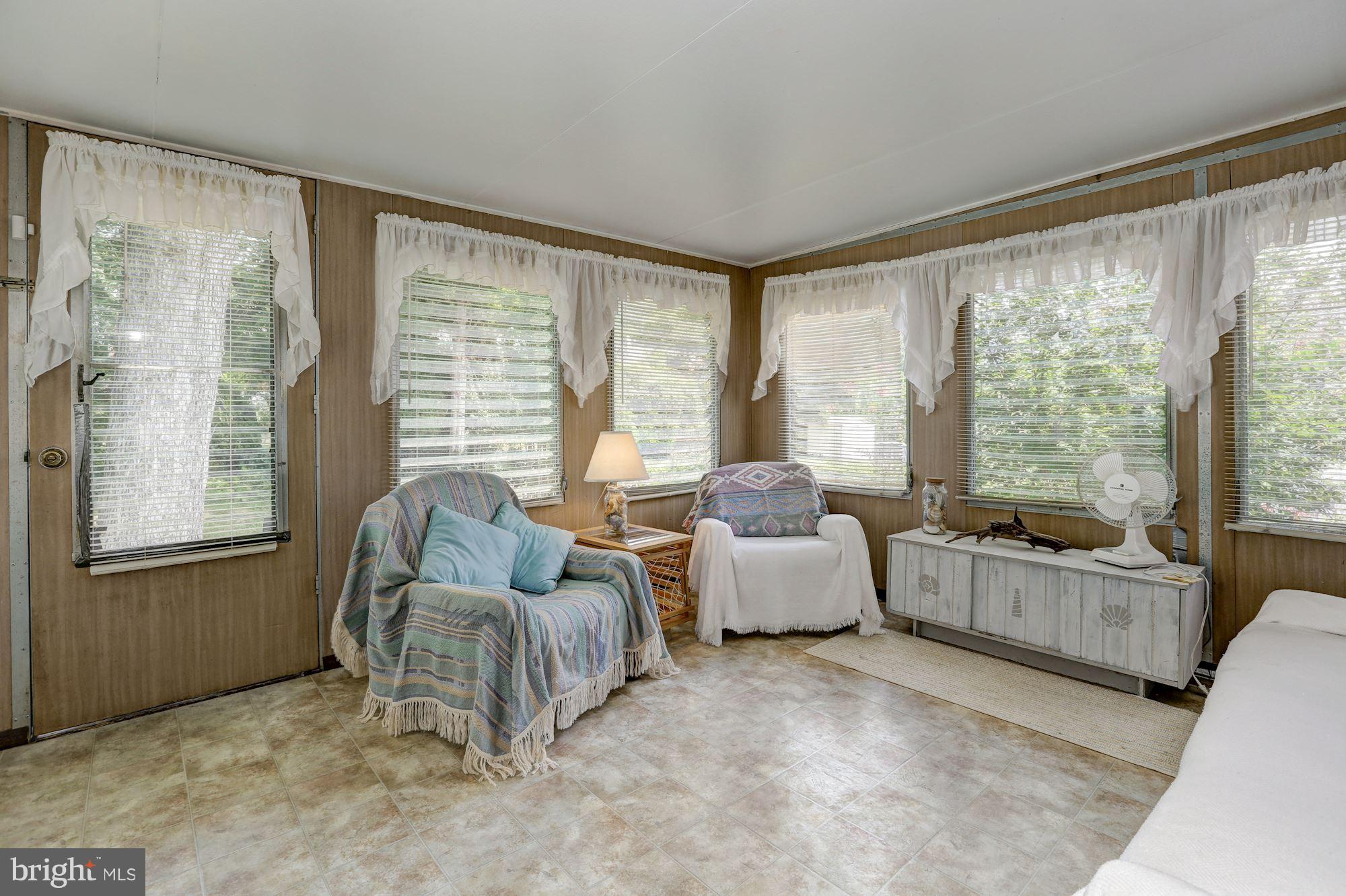 GLENMONT HILLS - Residential