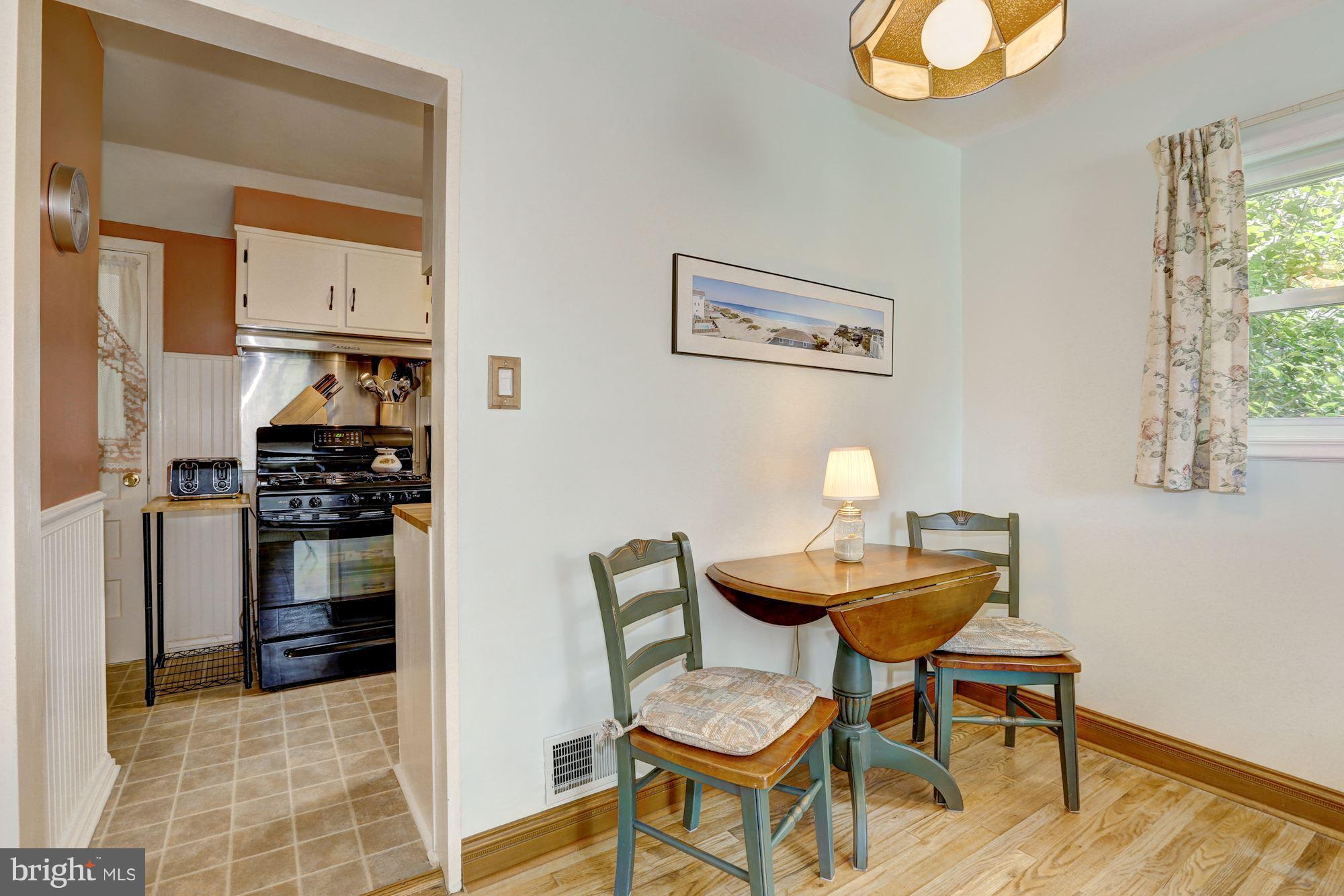 GLENMONT HILLS - Residential