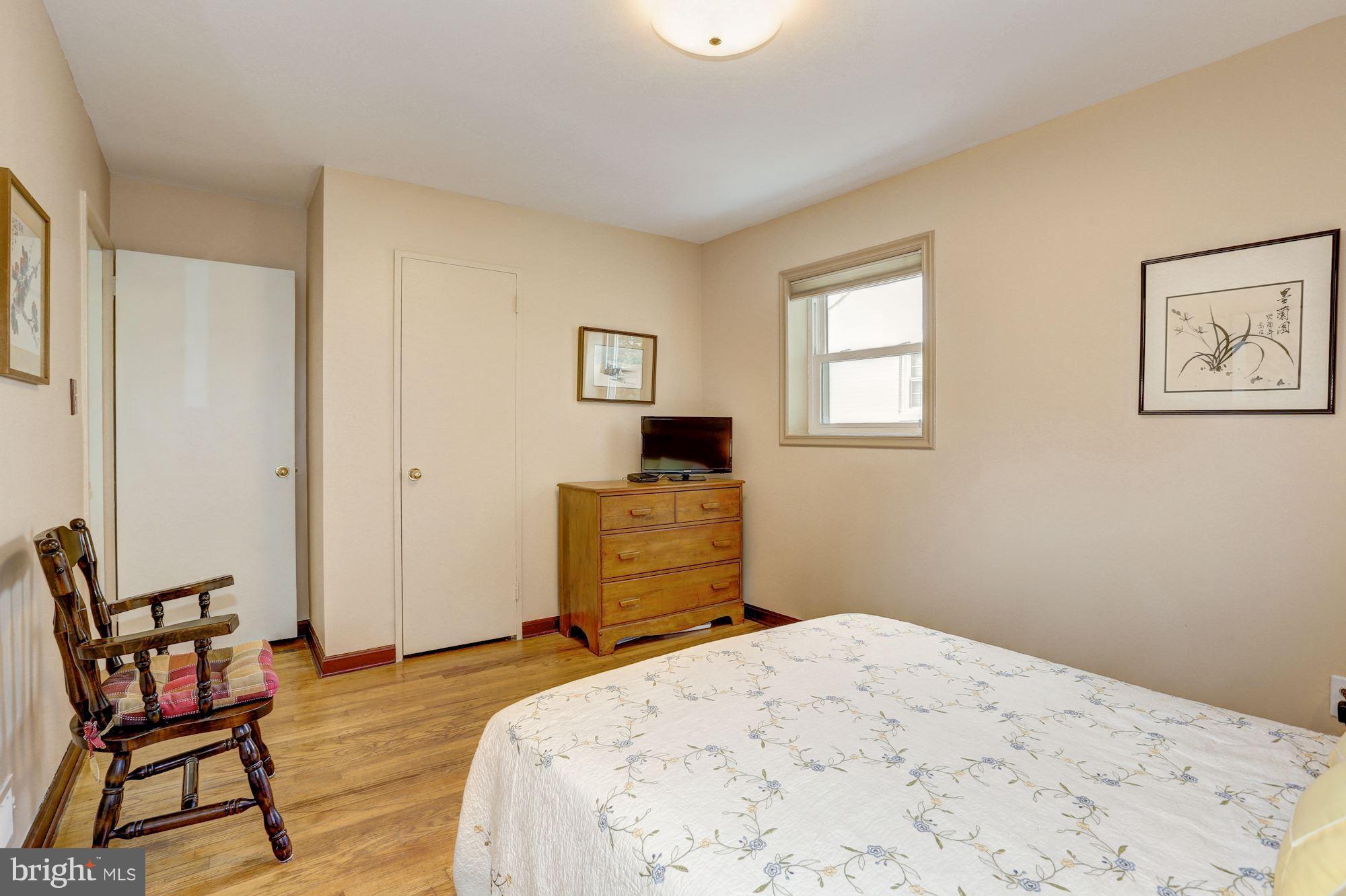 GLENMONT HILLS - Residential