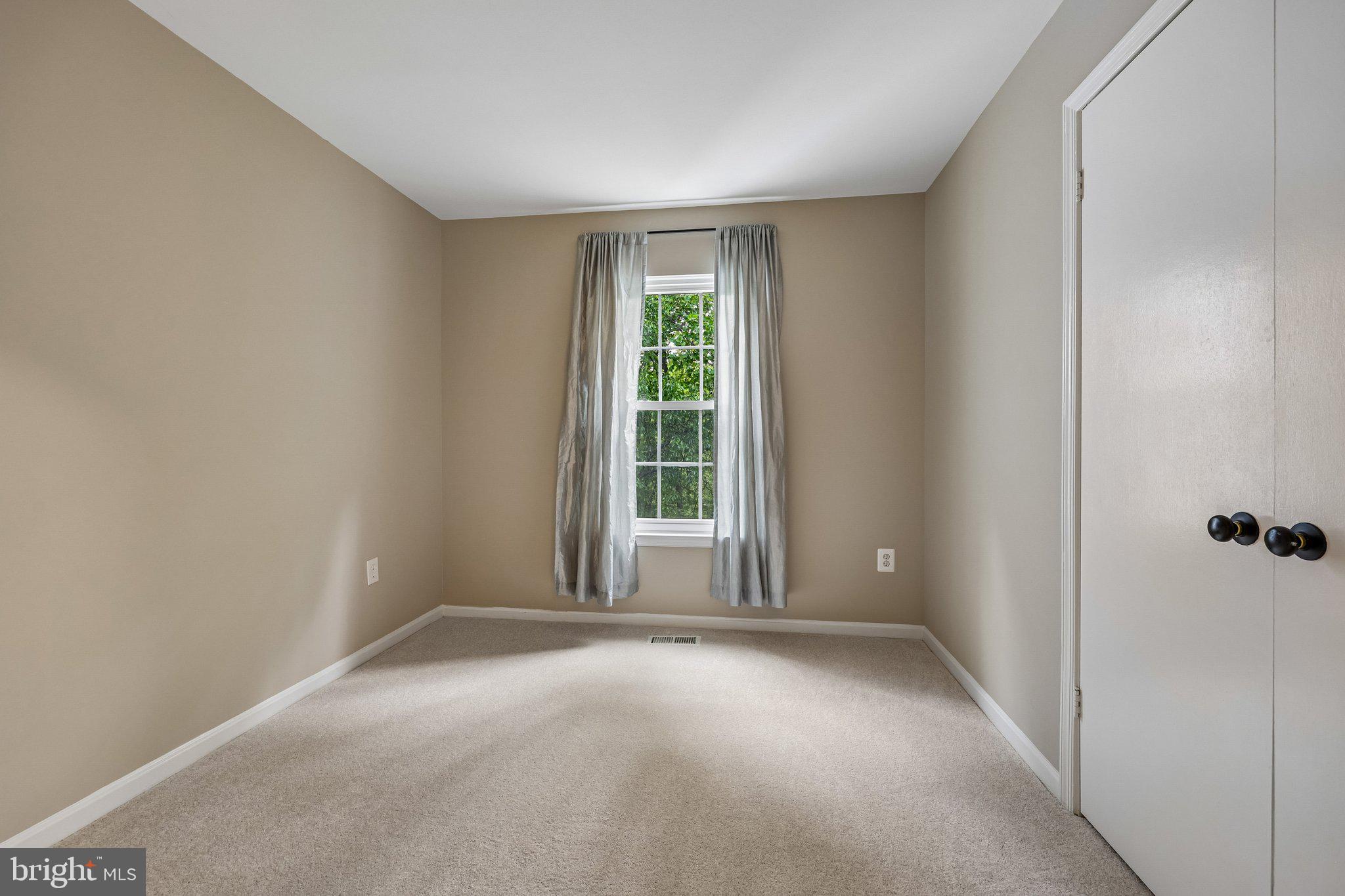 BURKE CENTRE - Residential