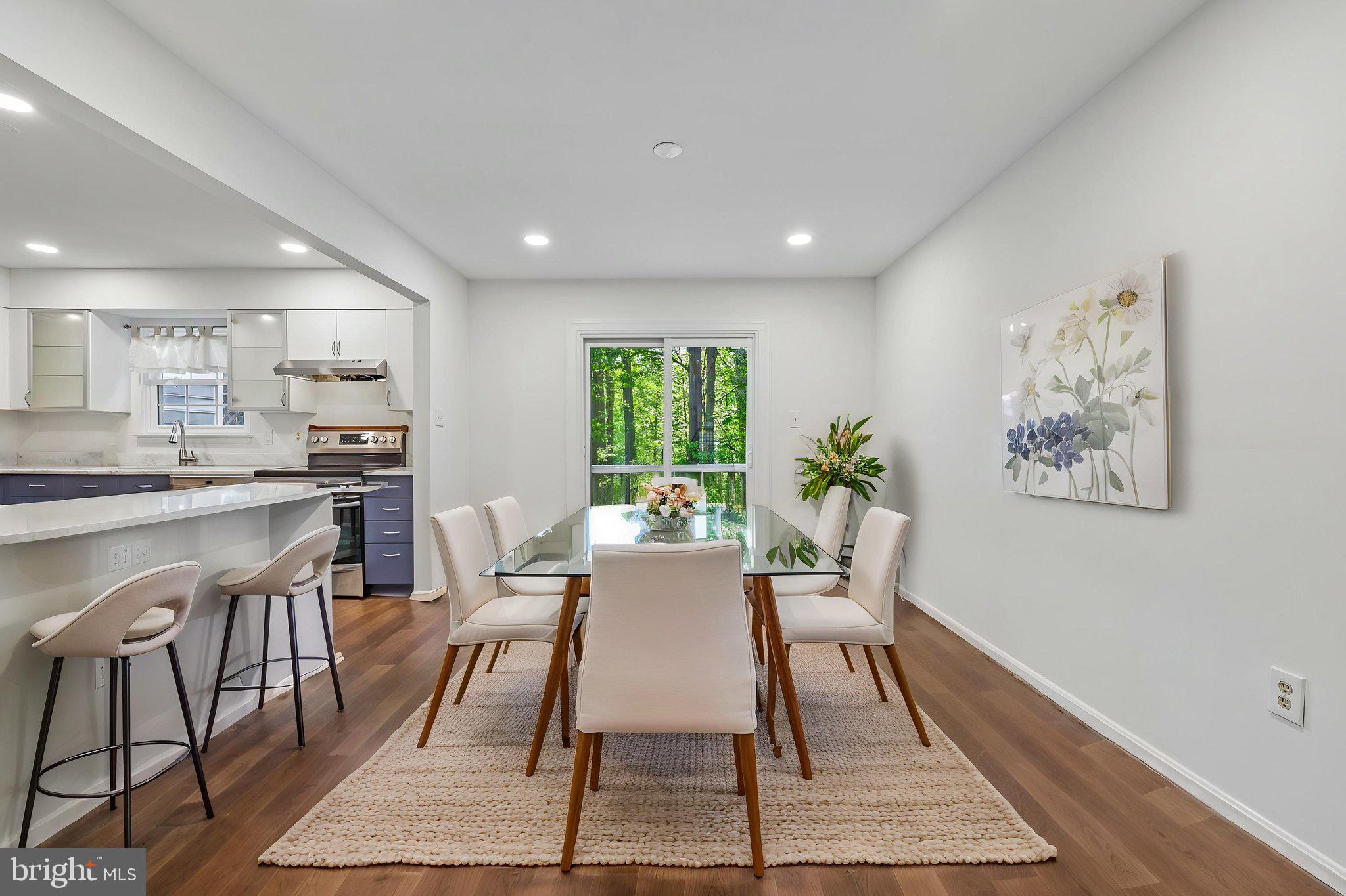 BURKE CENTRE - Residential