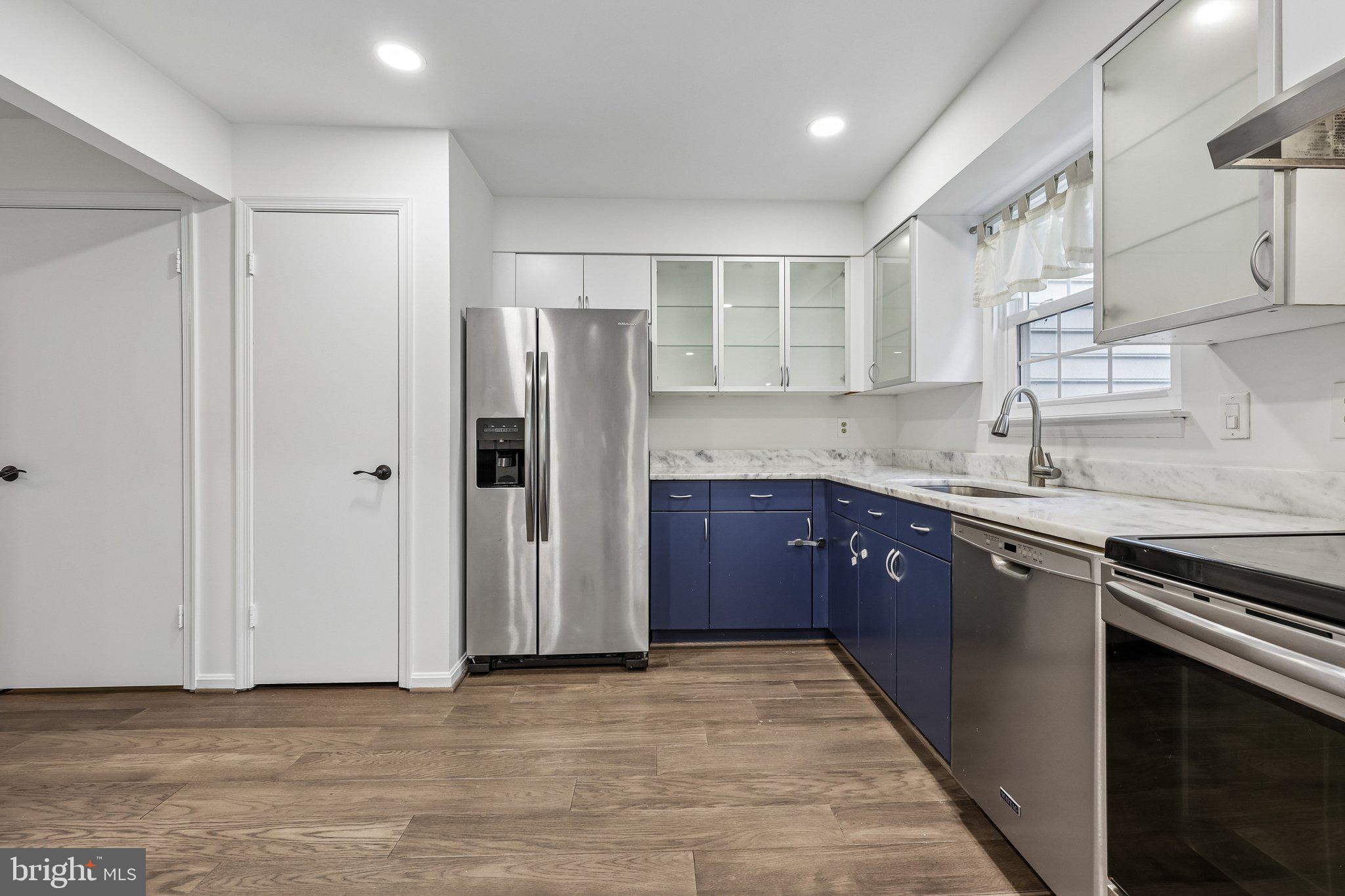 BURKE CENTRE - Residential