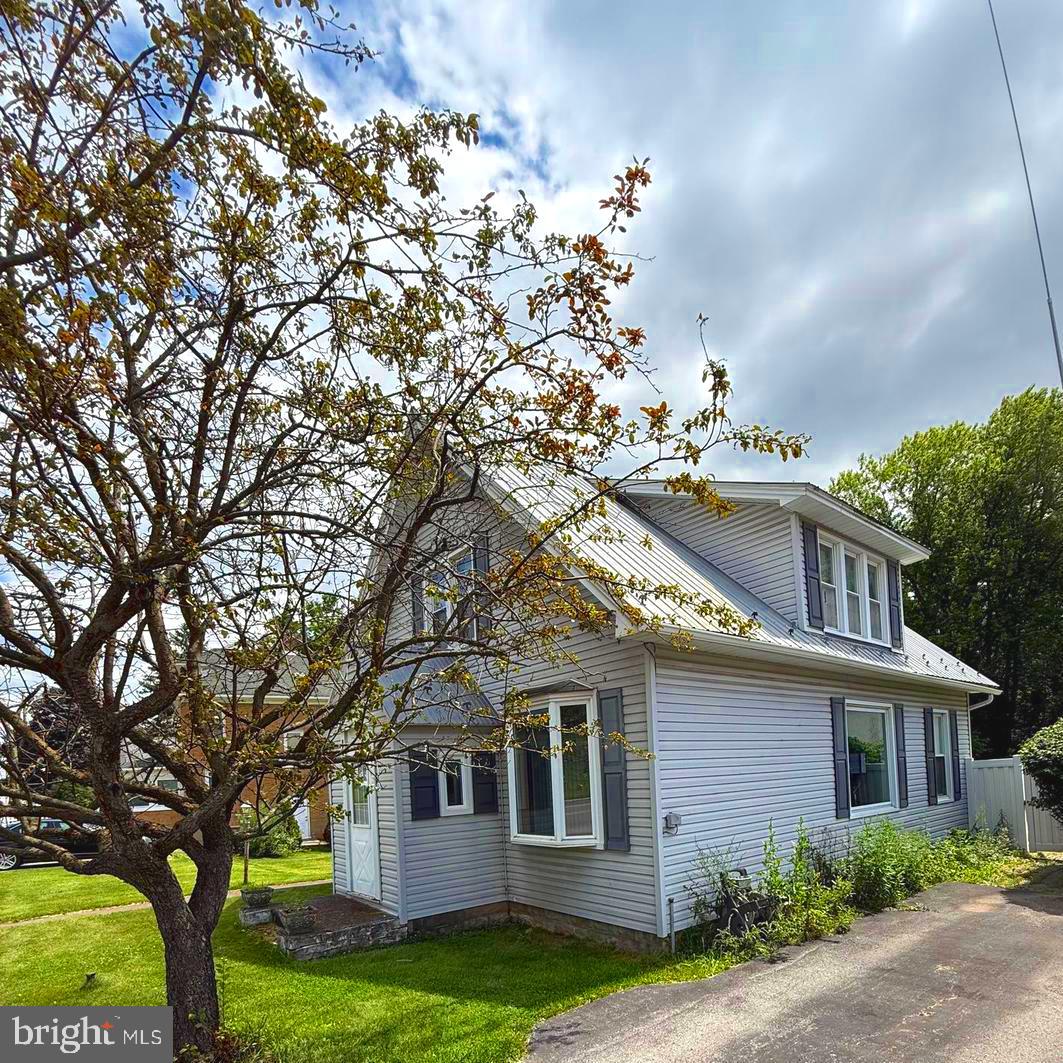 167 W MAIN STREET