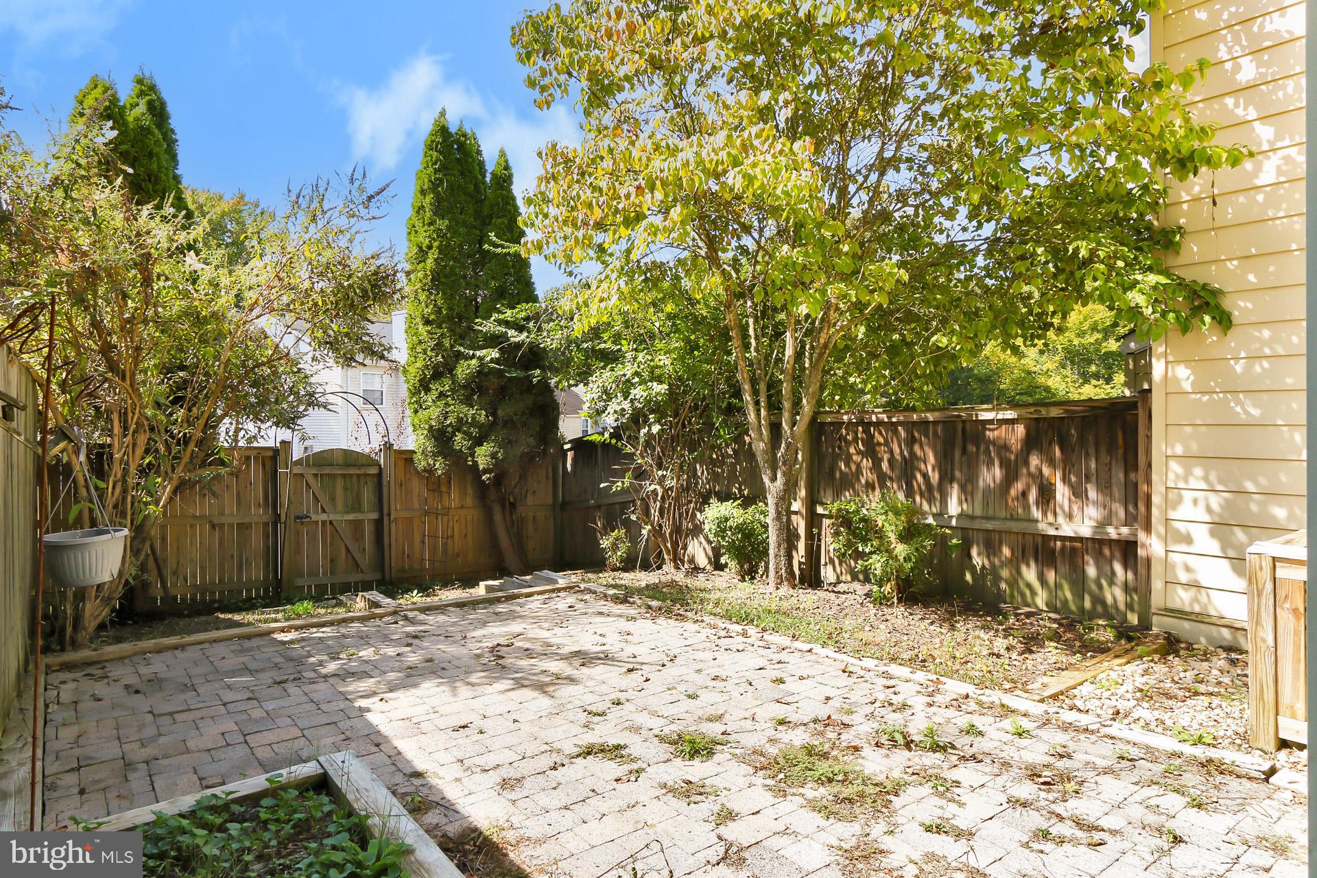 THE TALLWOODS - Residential Lease