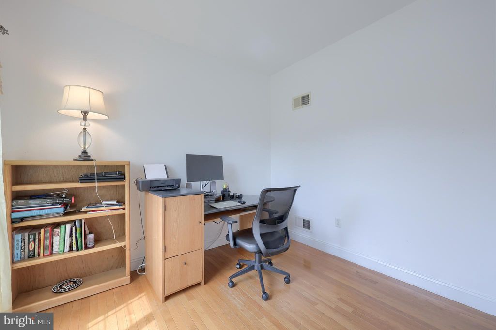 Photo of 73 Silver Birch Drive, Lancaster, PA 17602 (MLS # PALA2054684)