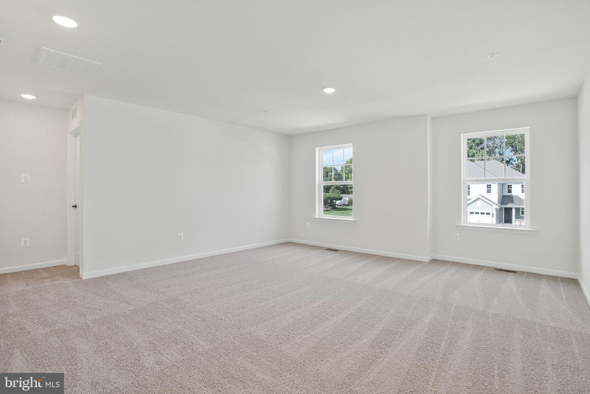 ROBERTS CROSSING - Residential