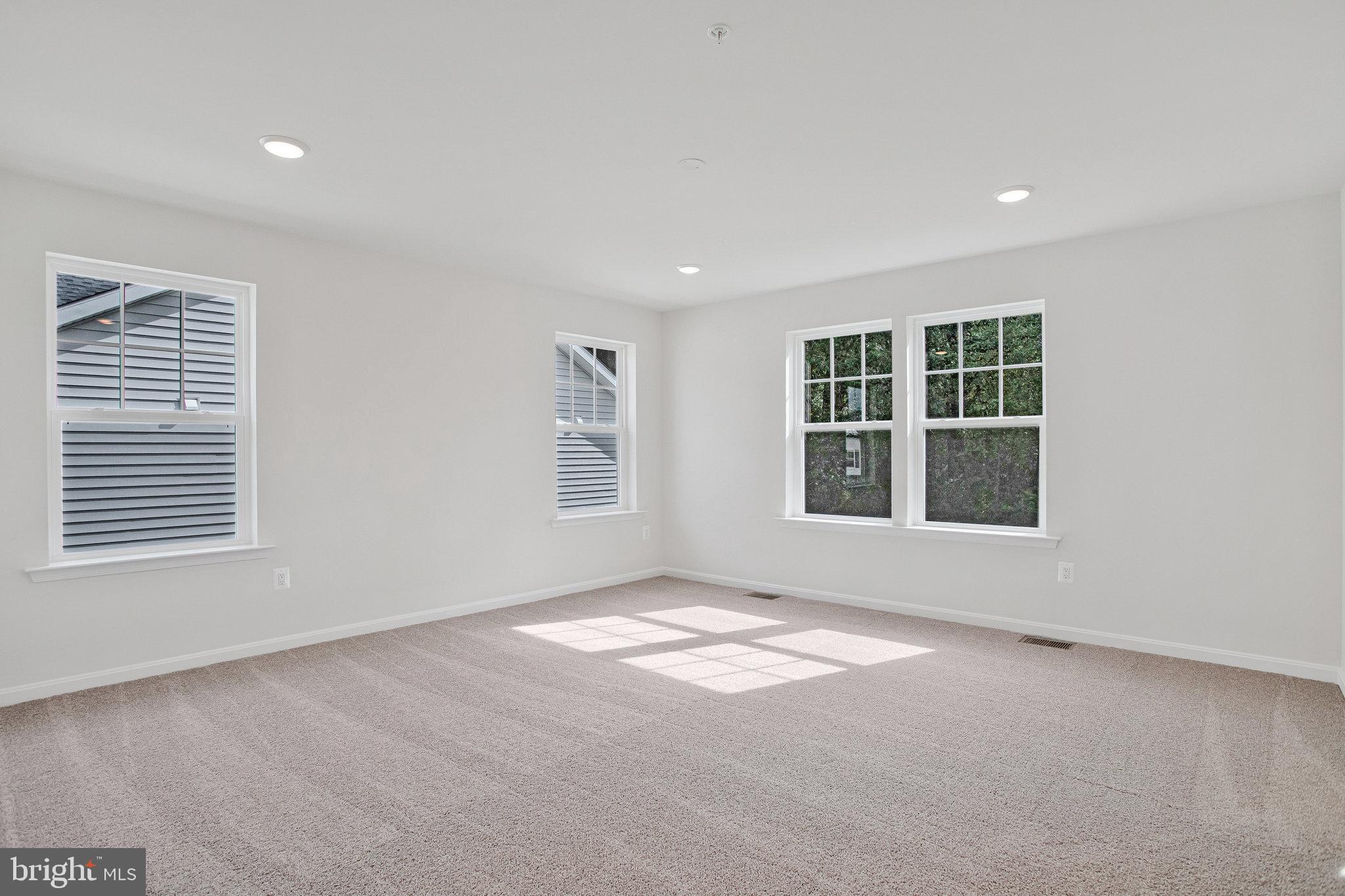 ROBERTS CROSSING - Residential