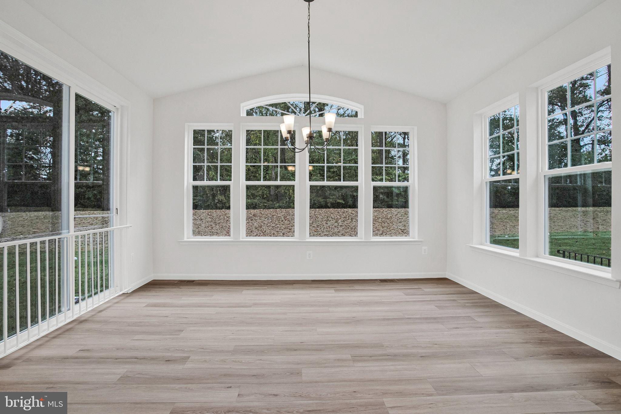 ROBERTS CROSSING - Residential