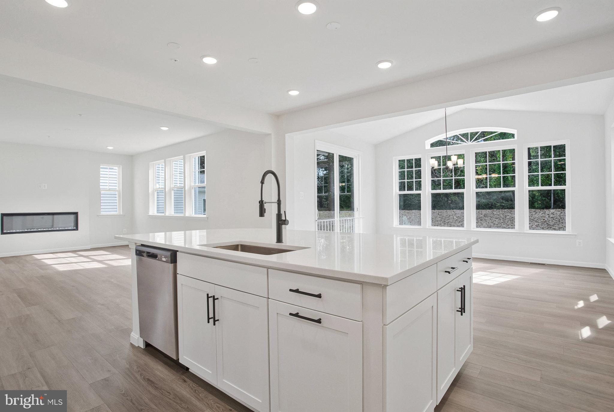 ROBERTS CROSSING - Residential