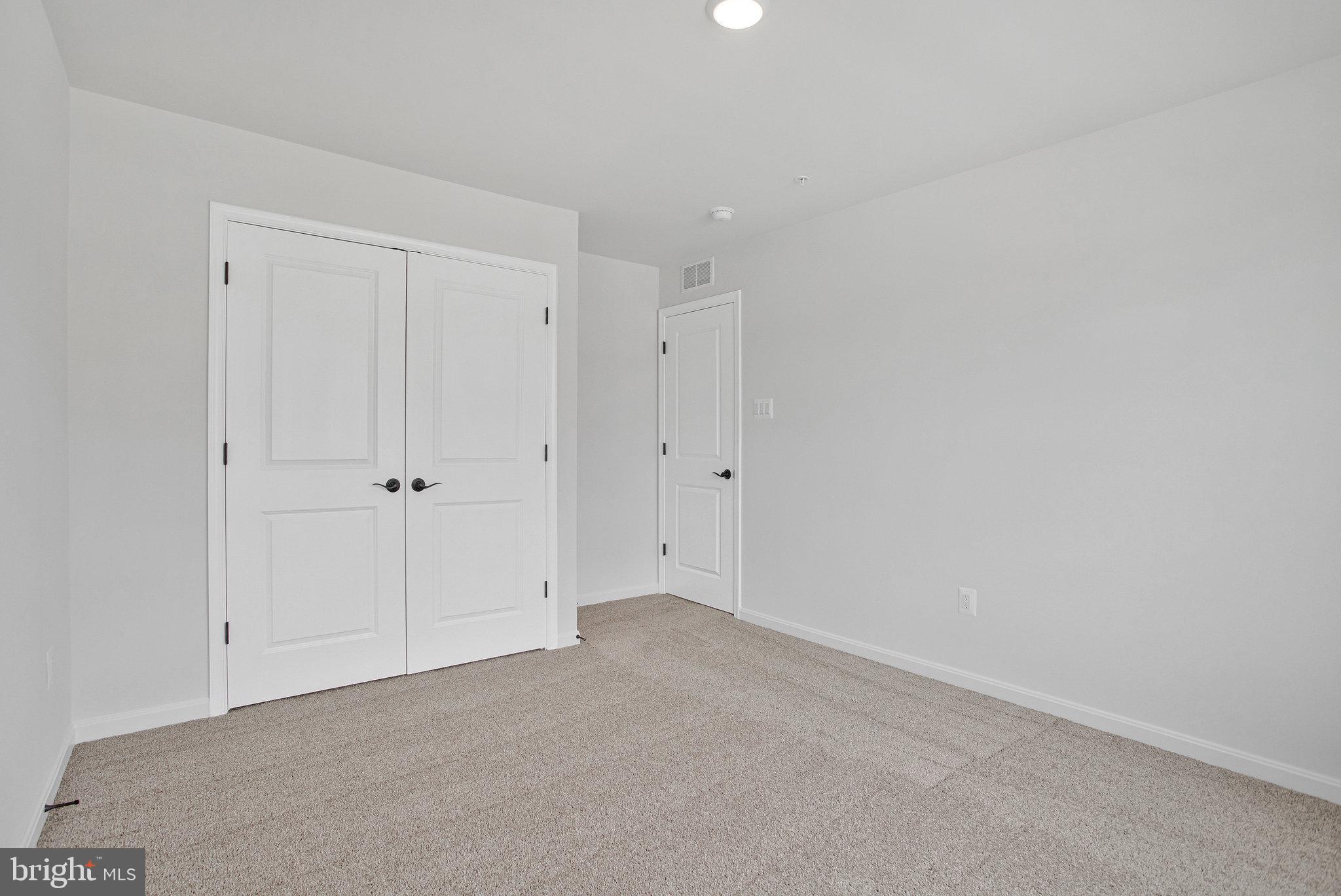 ROBERTS CROSSING - Residential