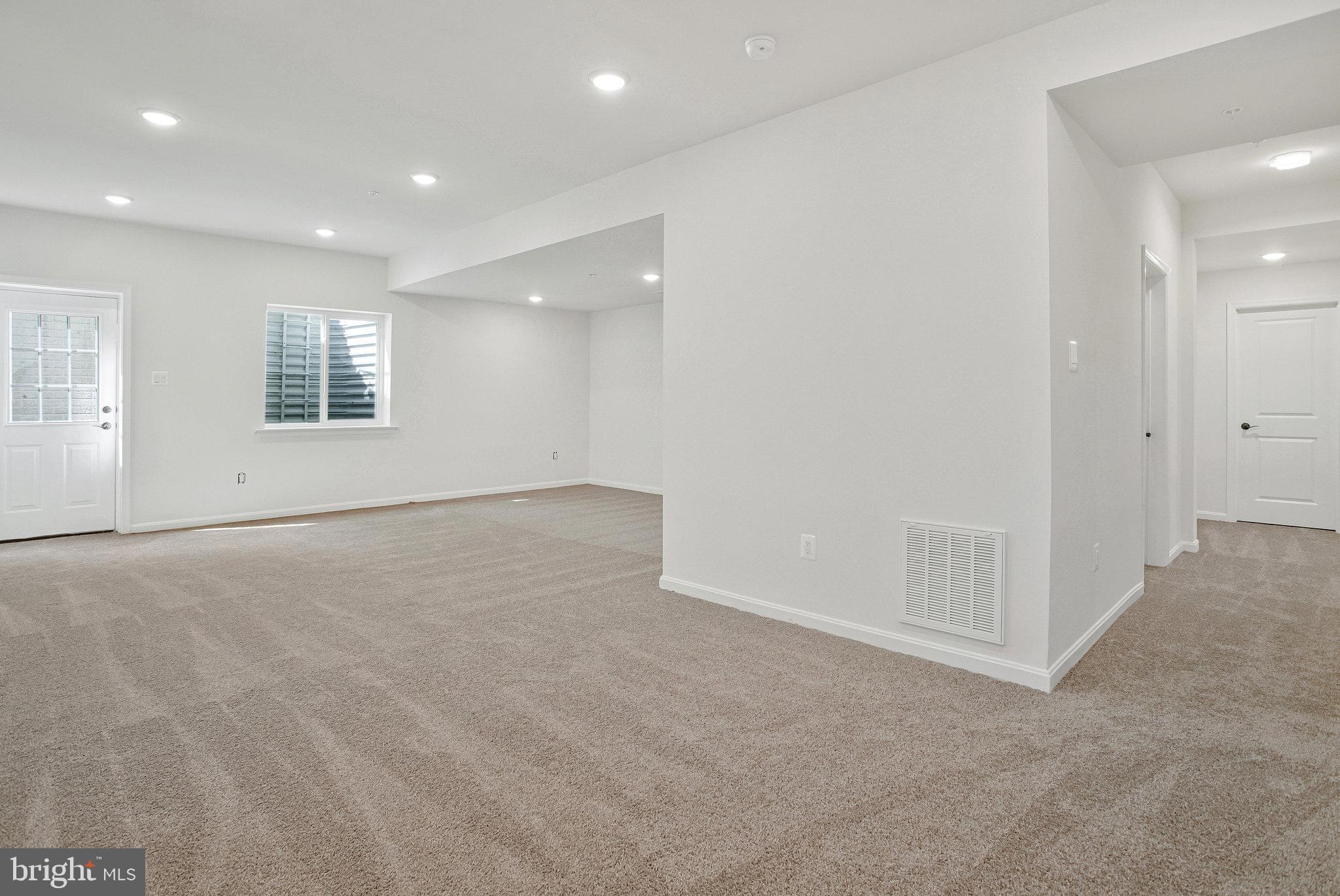 ROBERTS CROSSING - Residential