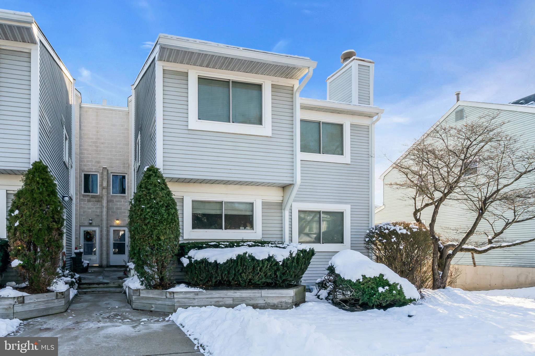 EAGLE RIDGE - Residential Lease