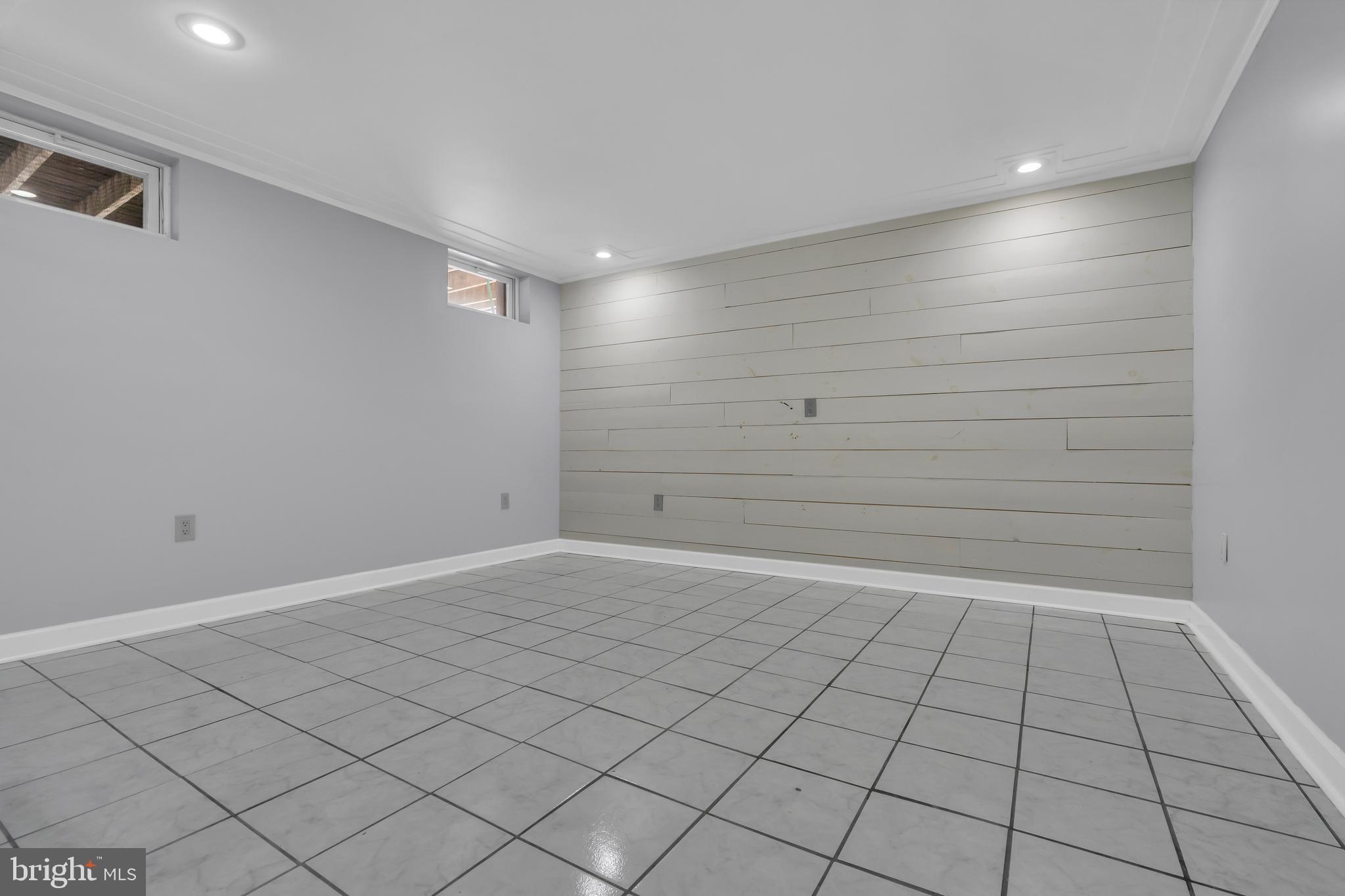 EAGLE RIDGE - Residential Lease