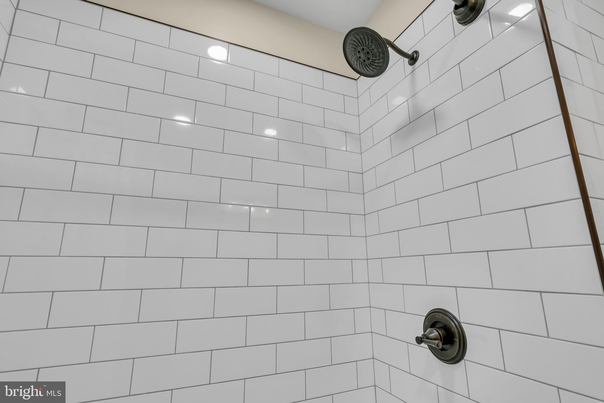 EAGLE RIDGE - Residential Lease