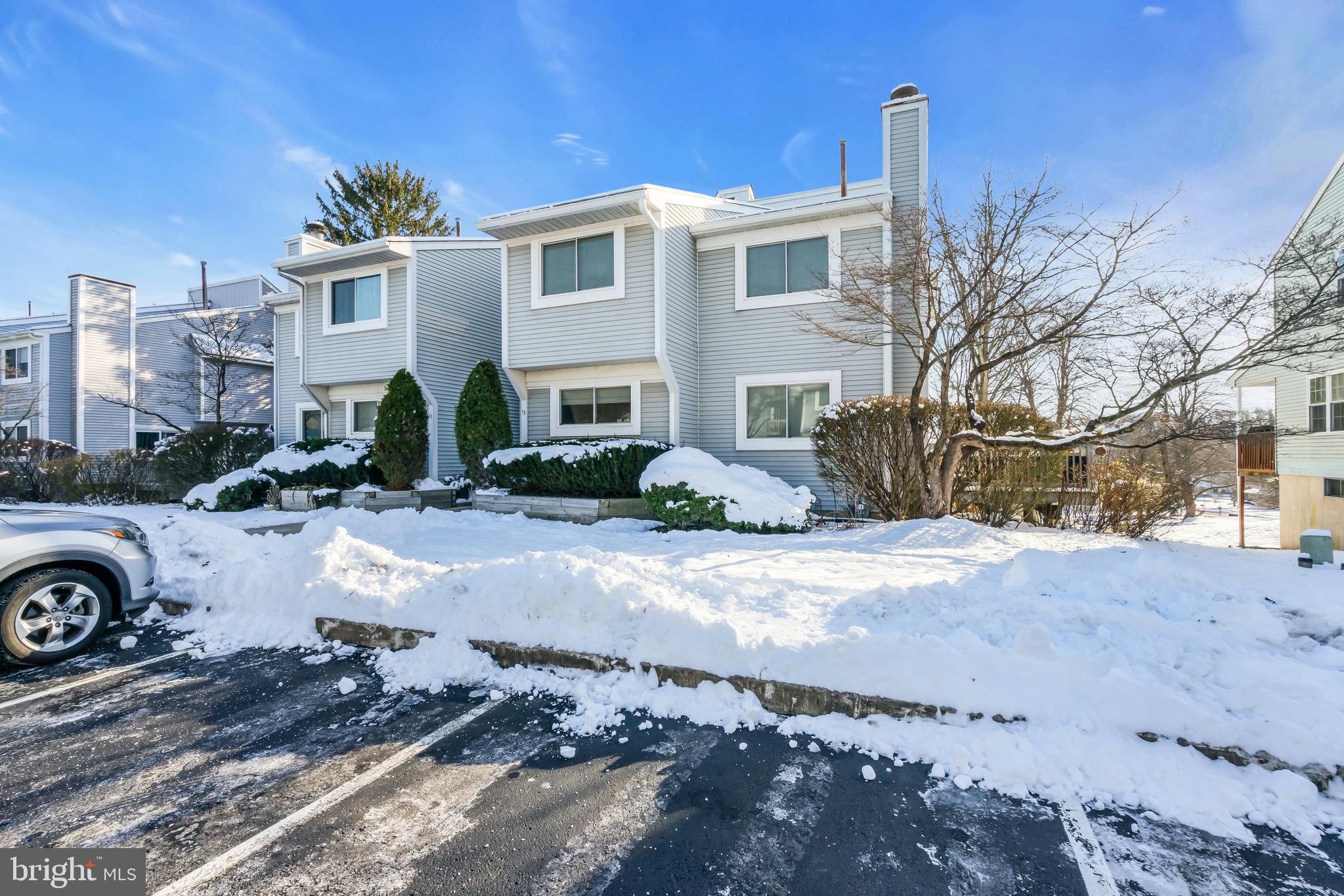 EAGLE RIDGE - Residential Lease